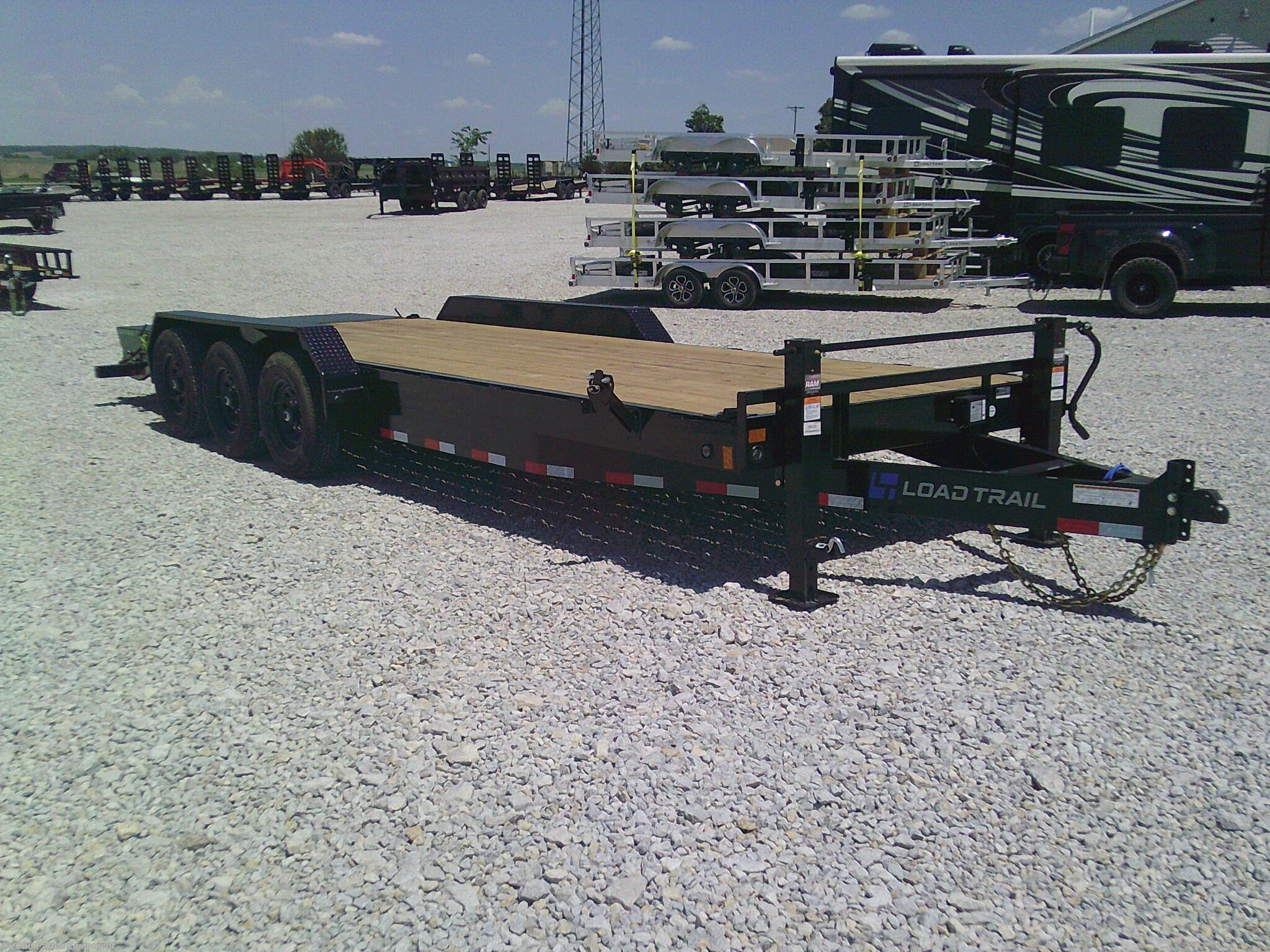 2026 CH 83" x 24' Triple Axle Equipment Trailer, 21K by Load Trail from Patten Equipment in Urbana, Iowa
