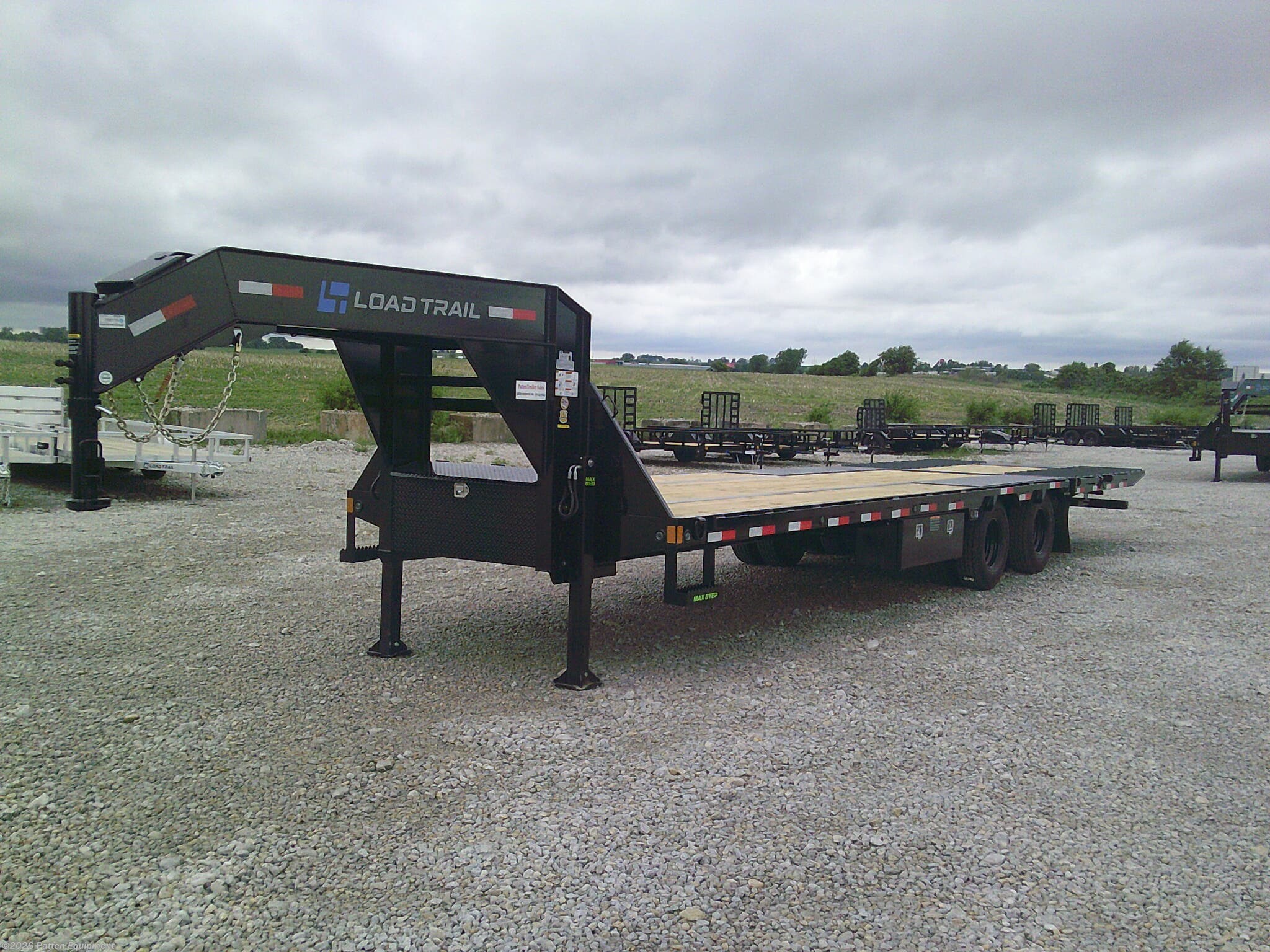 2026 Load Trail GL 102"x32'Tandem Low-Pro GN w/Hyd.Dove Trailer 25.9K