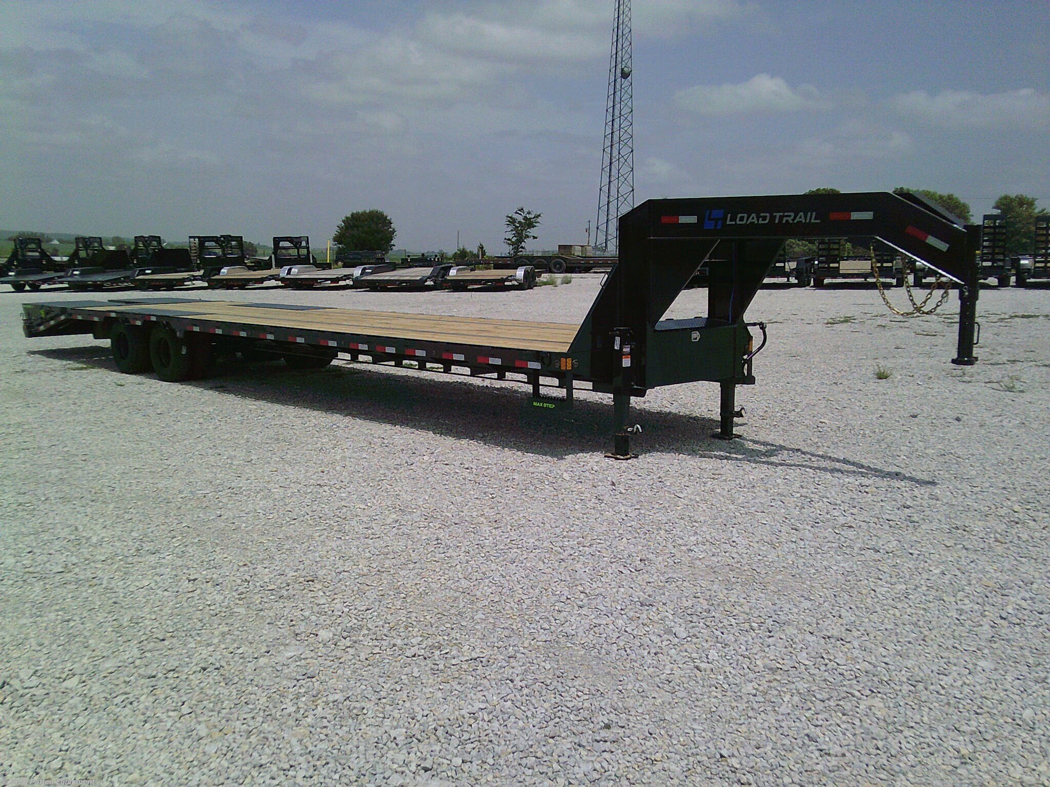 New 2026 Load Trail GP 102" x 40' Tandem Low-Pro GN w/Under Frame 25.9K available in Urbana, Iowa