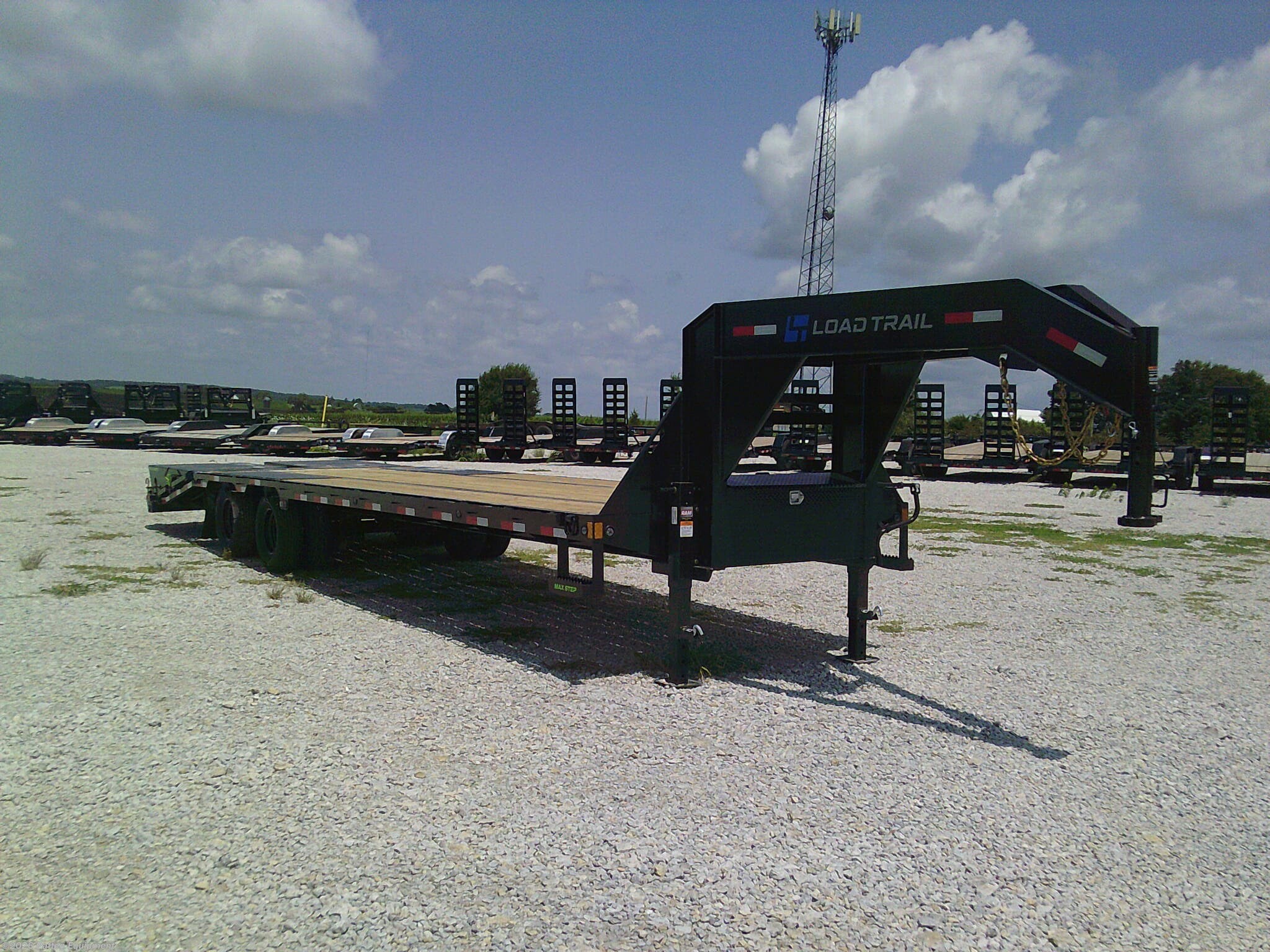 New 2027 Load Trail GP 102" x 32' Tandem Low-Pro Gooseneck Trailer 24K available in Urbana, Iowa