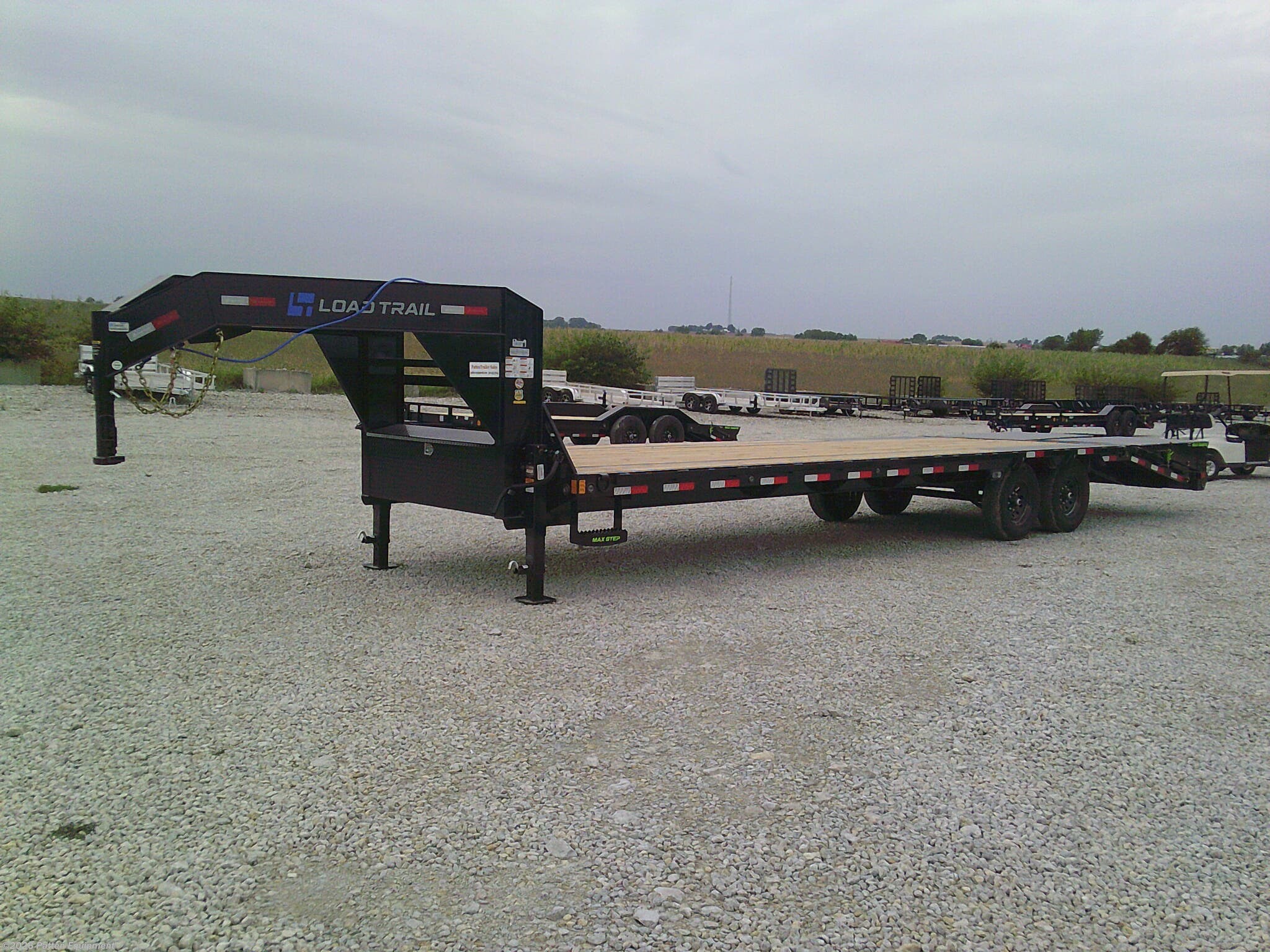 2027 Load Trail GP 102" x 30' Single Wheel Low-Pro GN Trailer 14K