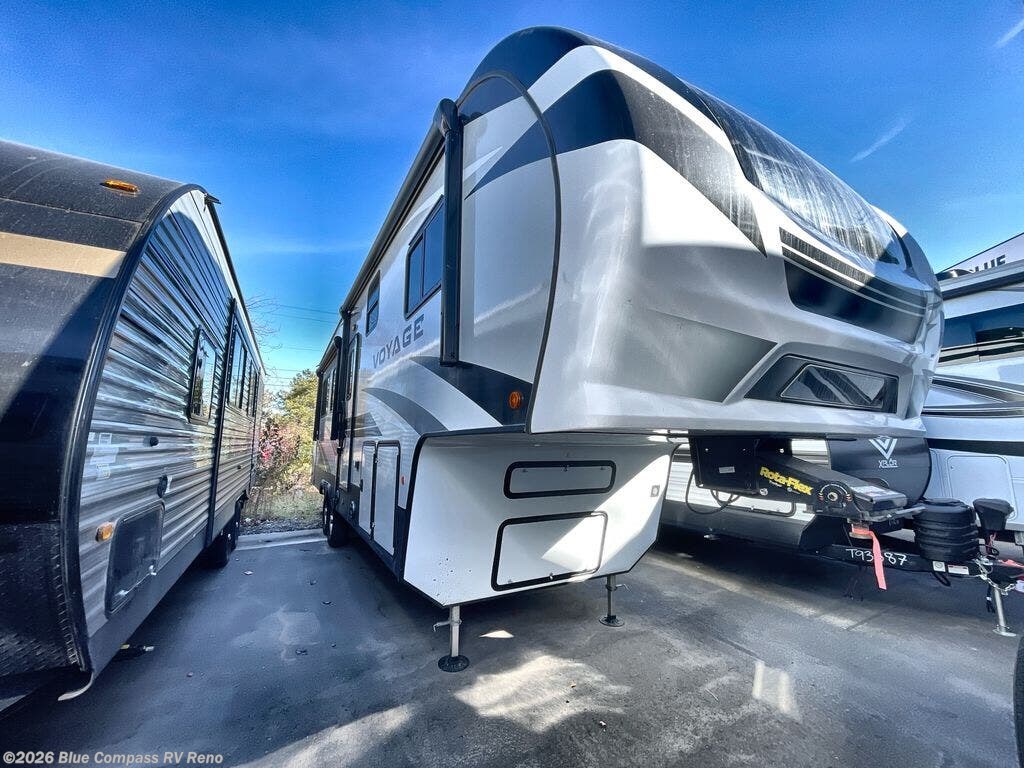 2021 Voyage 2932rl r by Winnebago from Blue Compass RV Reno in Reno, Nevada