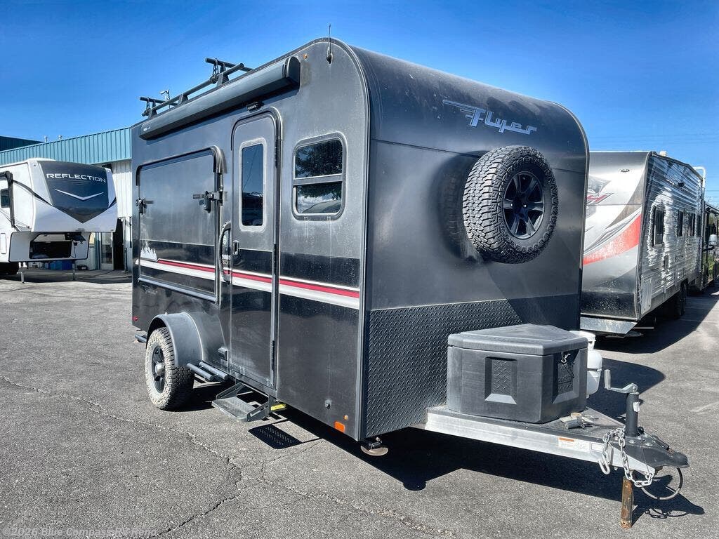 2022 inTech Flyer Discover - Used Travel Trailer For Sale by Blue Compass RV Reno in Reno, Nevada