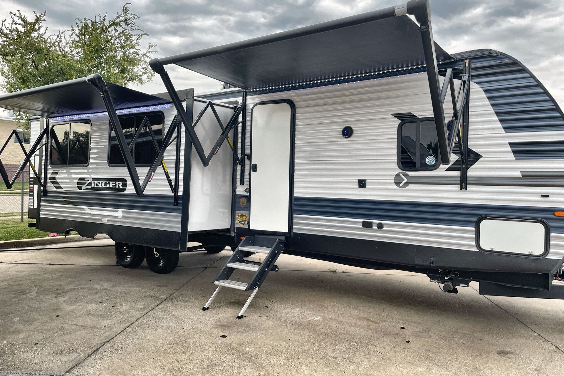 Used 2022 CrossRoads Zinger 333db available in Reno, Nevada