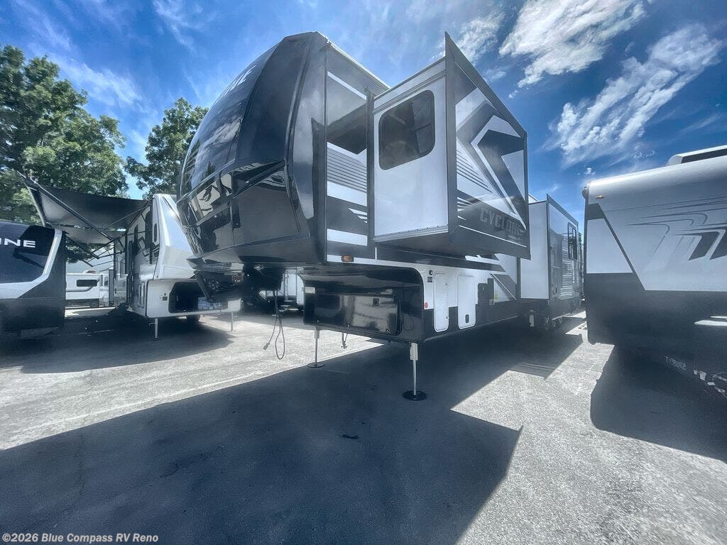 New 2027 Heartland Cyclone 3914 available in Reno, Nevada