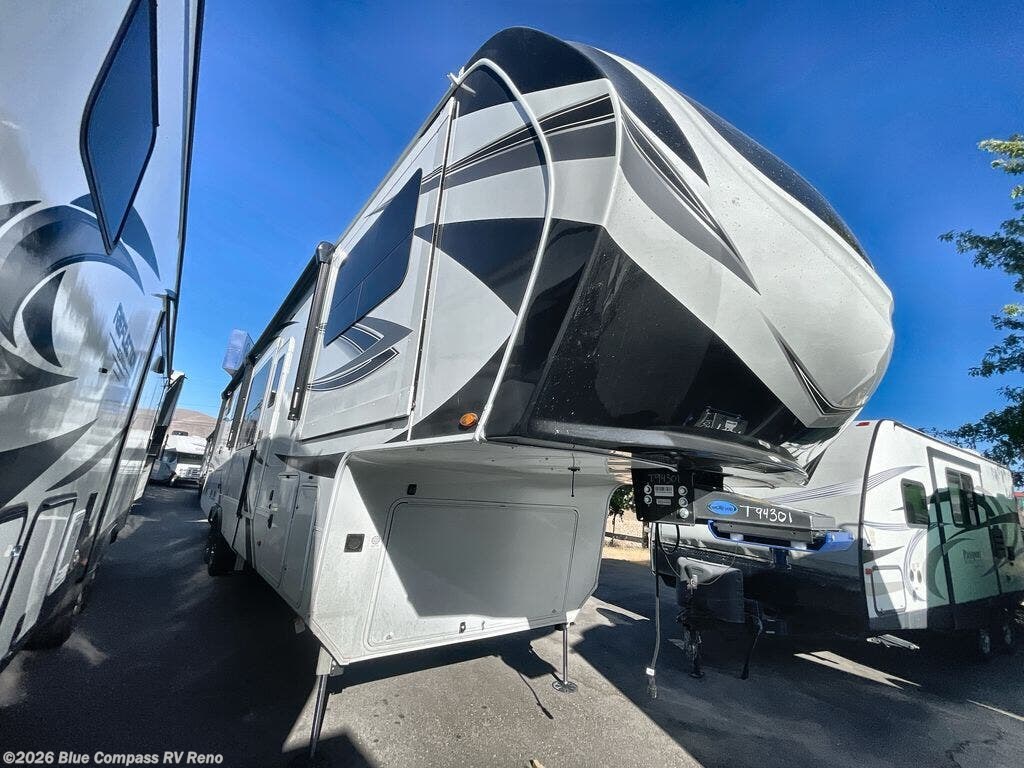 2025 Solitude 380FL by Grand Design from Blue Compass RV Reno in Reno, Nevada
