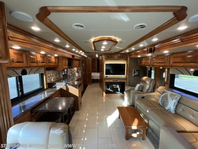2015 Tiffin Phaeton 40 AH - Used Class A For Sale by Steinbring Motorcoach in Garfield, Minnesota