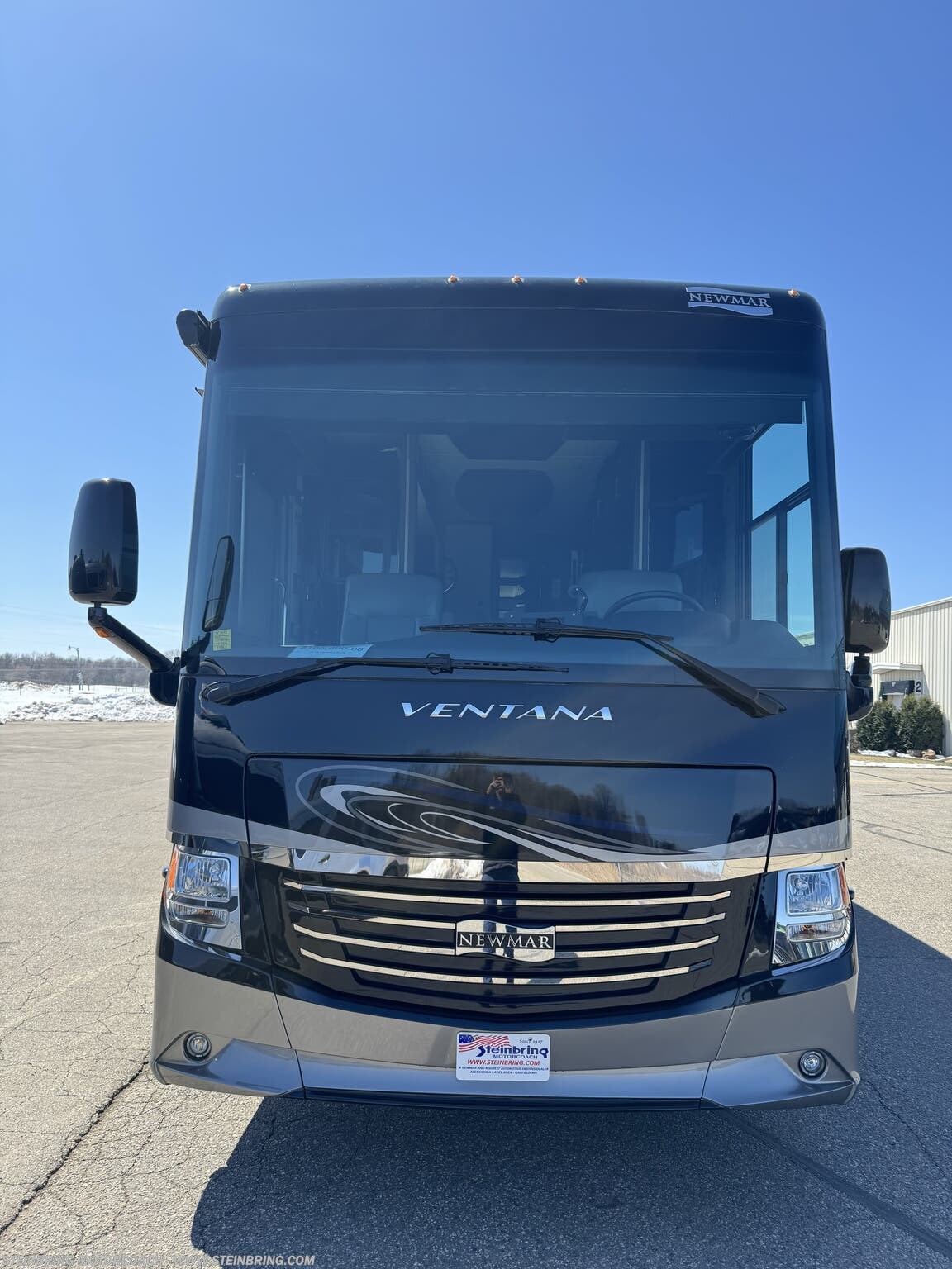 2018 Ventana 3436 by Newmar from Steinbring Motorcoach in Garfield, Minnesota