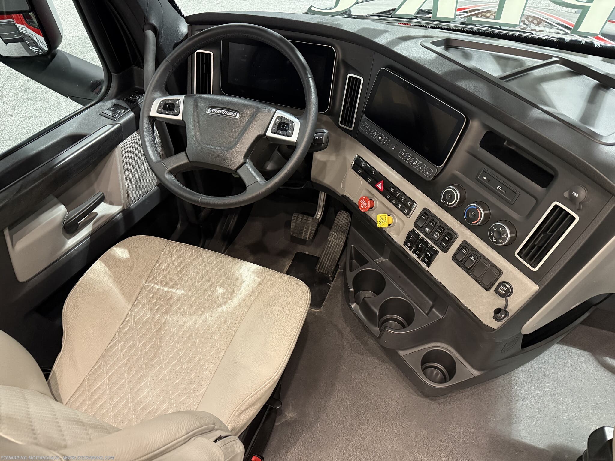 2026 Summit Aire by Newmar from Steinbring Motorcoach in Garfield, Minnesota