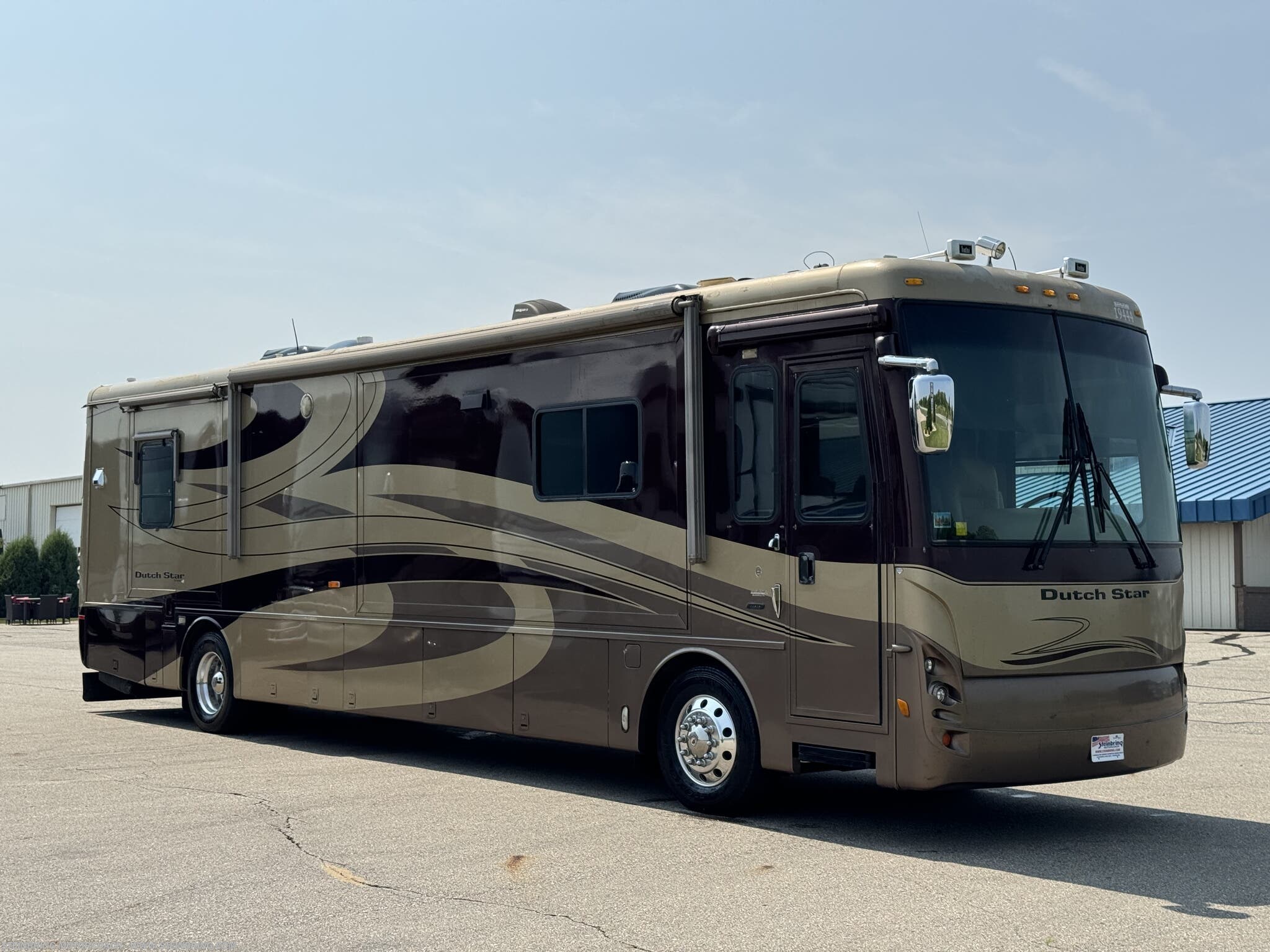 2006 Dutch Star 4023 by Newmar from Steinbring Motorcoach in Garfield, Minnesota