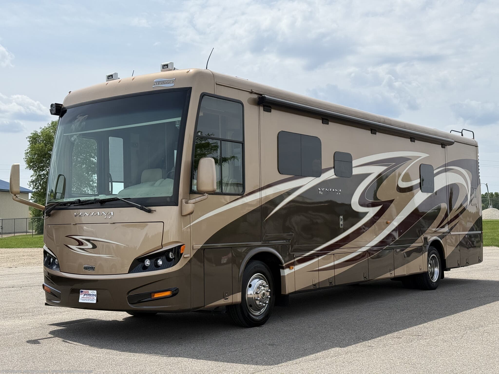 Used 2015 Newmar Ventana LE 3812 available in Garfield, Minnesota