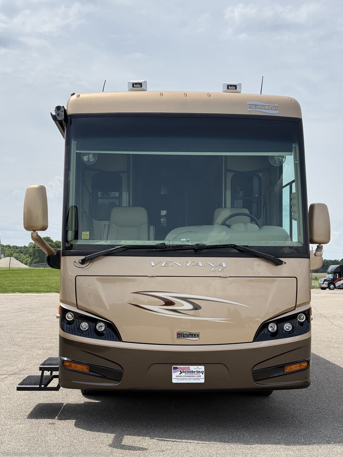 Used 2015 Newmar Ventana LE 3812 available in Garfield, Minnesota