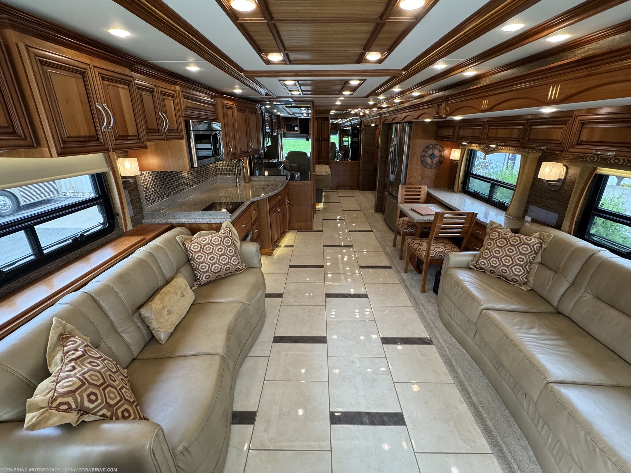 2014 Newmar Mountain Aire 4369