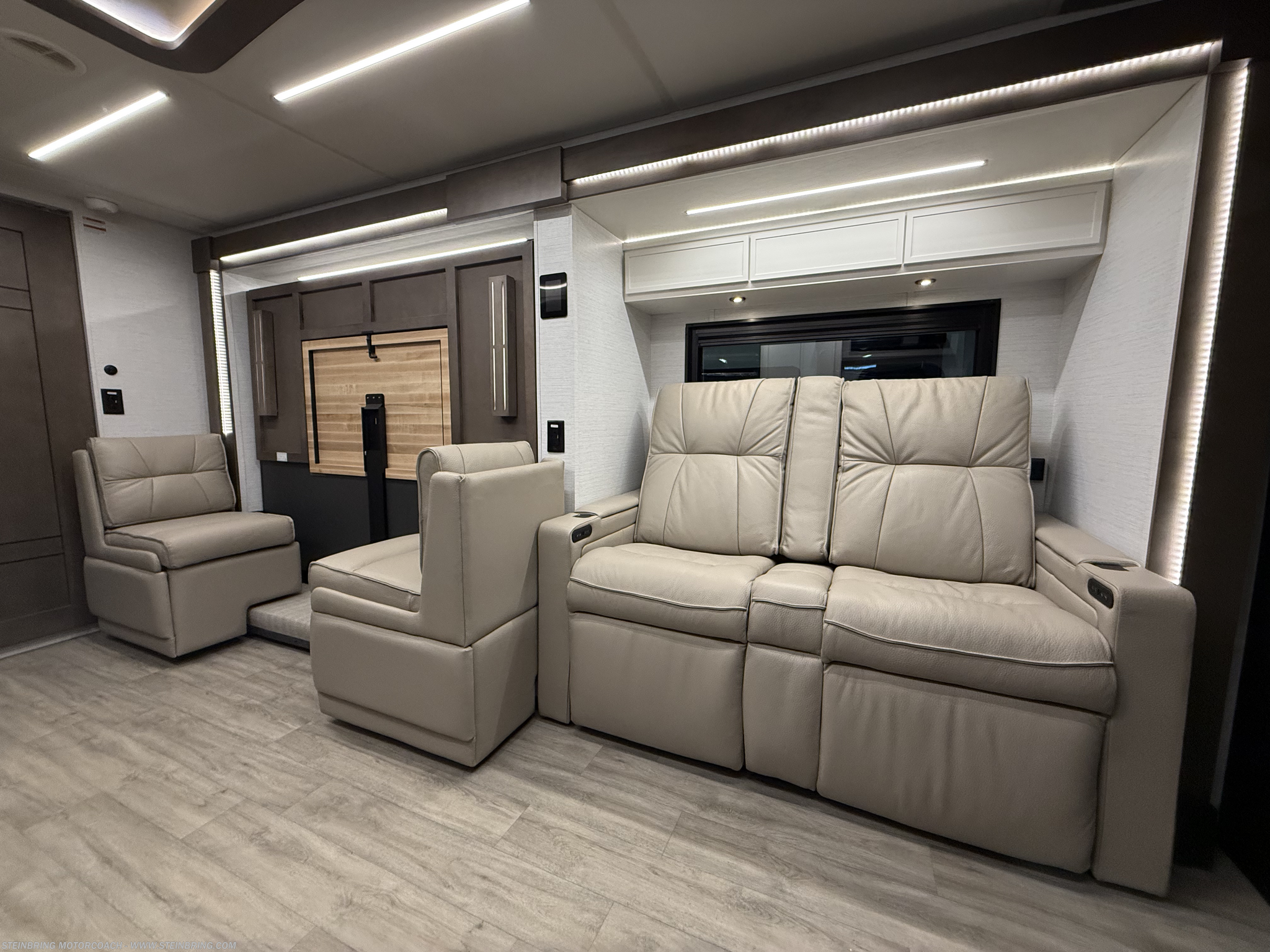 New 2026 Newmar Freedom Aire 2515 available in Garfield, Minnesota