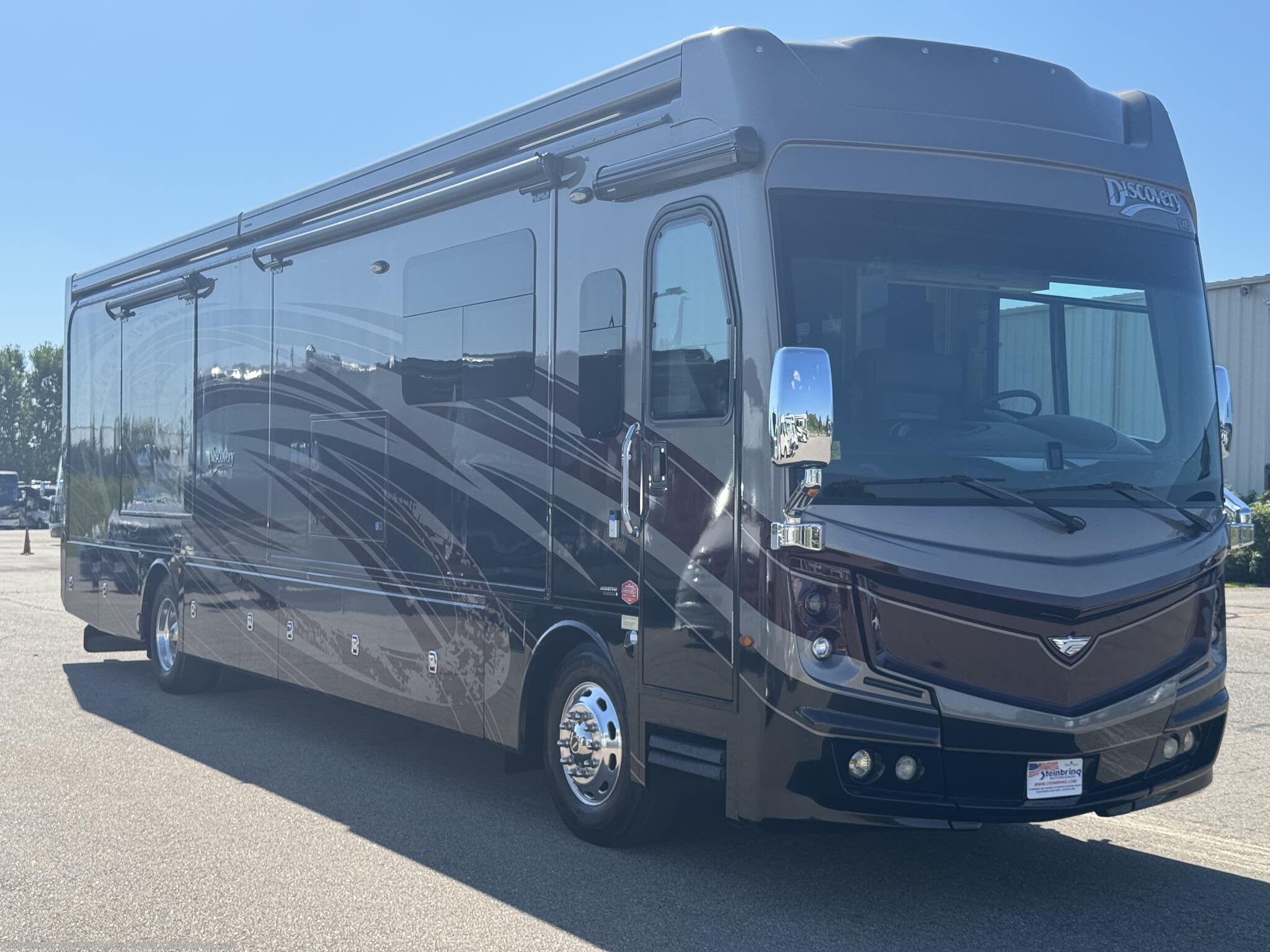2020 Discovery LXE 40D SOLD by Fleetwood from Steinbring Motorcoach in Garfield, Minnesota