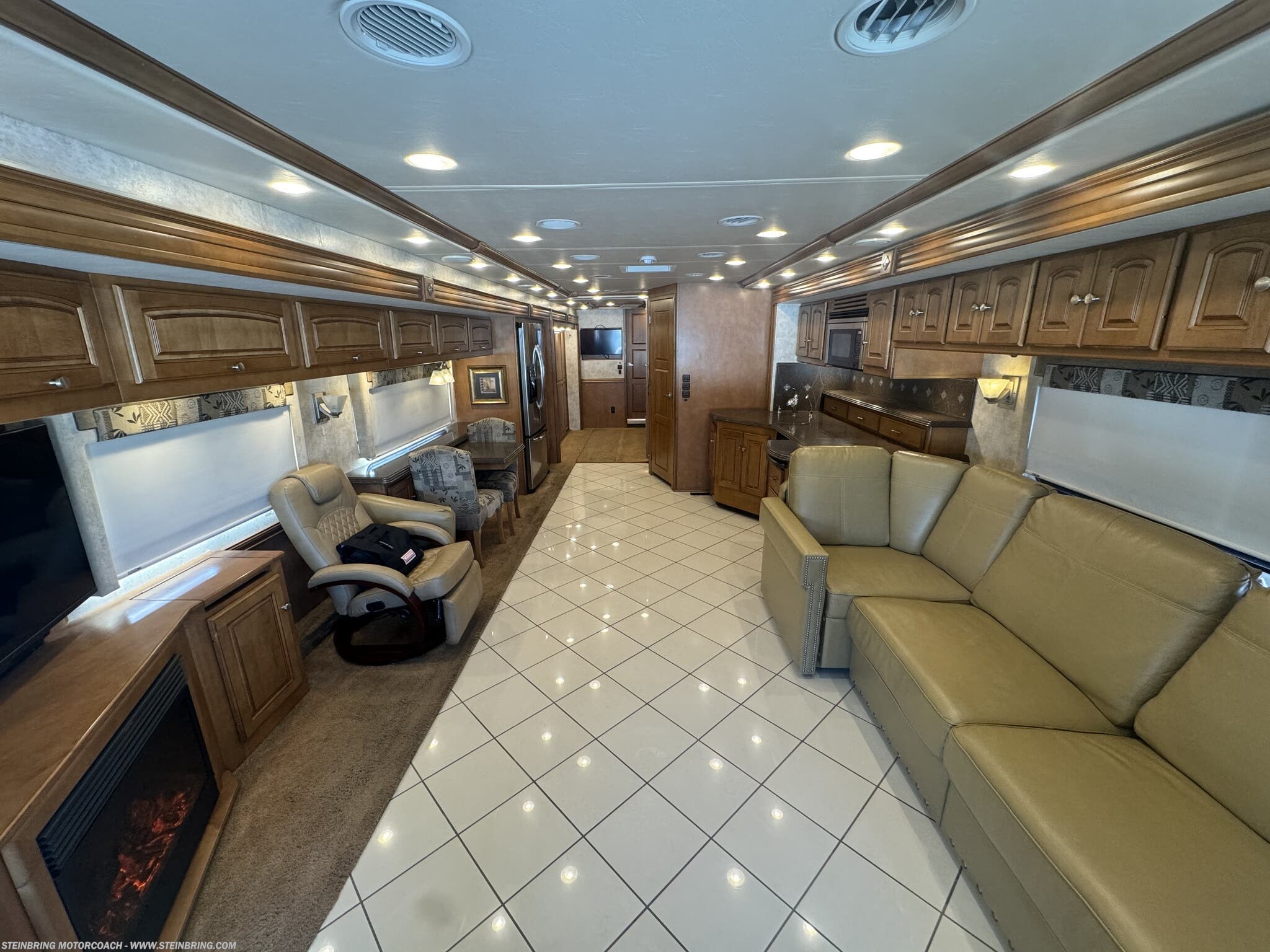 2012 Winnebago Journey 42E - Used Class A For Sale by Steinbring Motorcoach in Garfield, Minnesota features Bath & 1/2