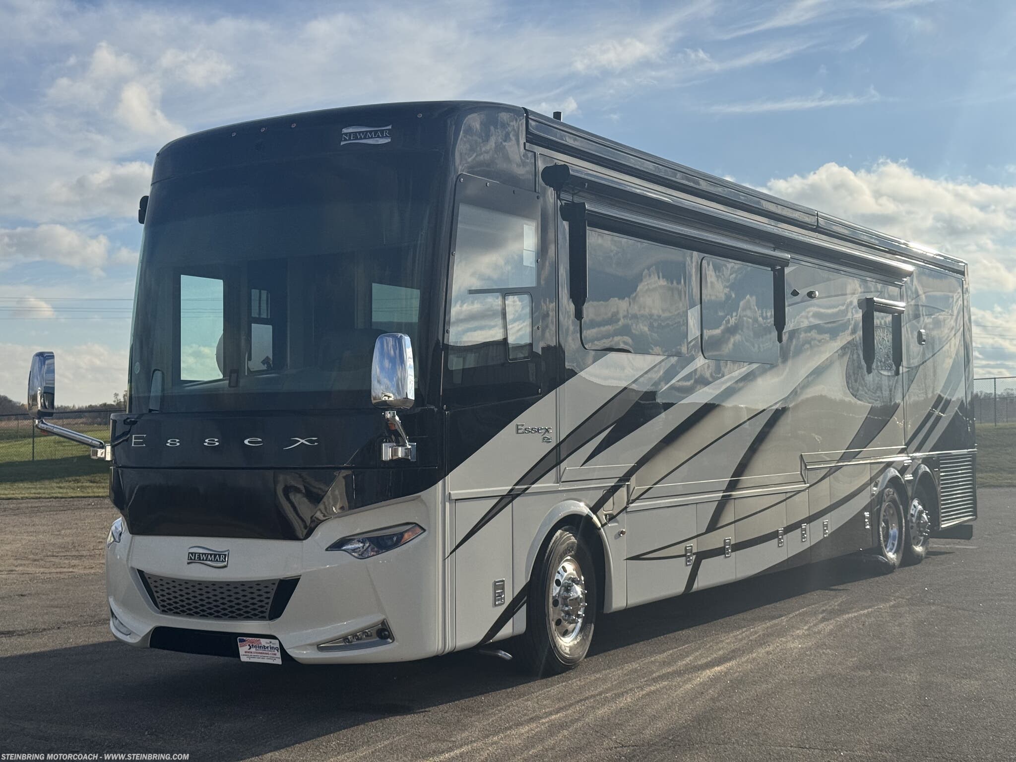 2021 Newmar Essex 4551