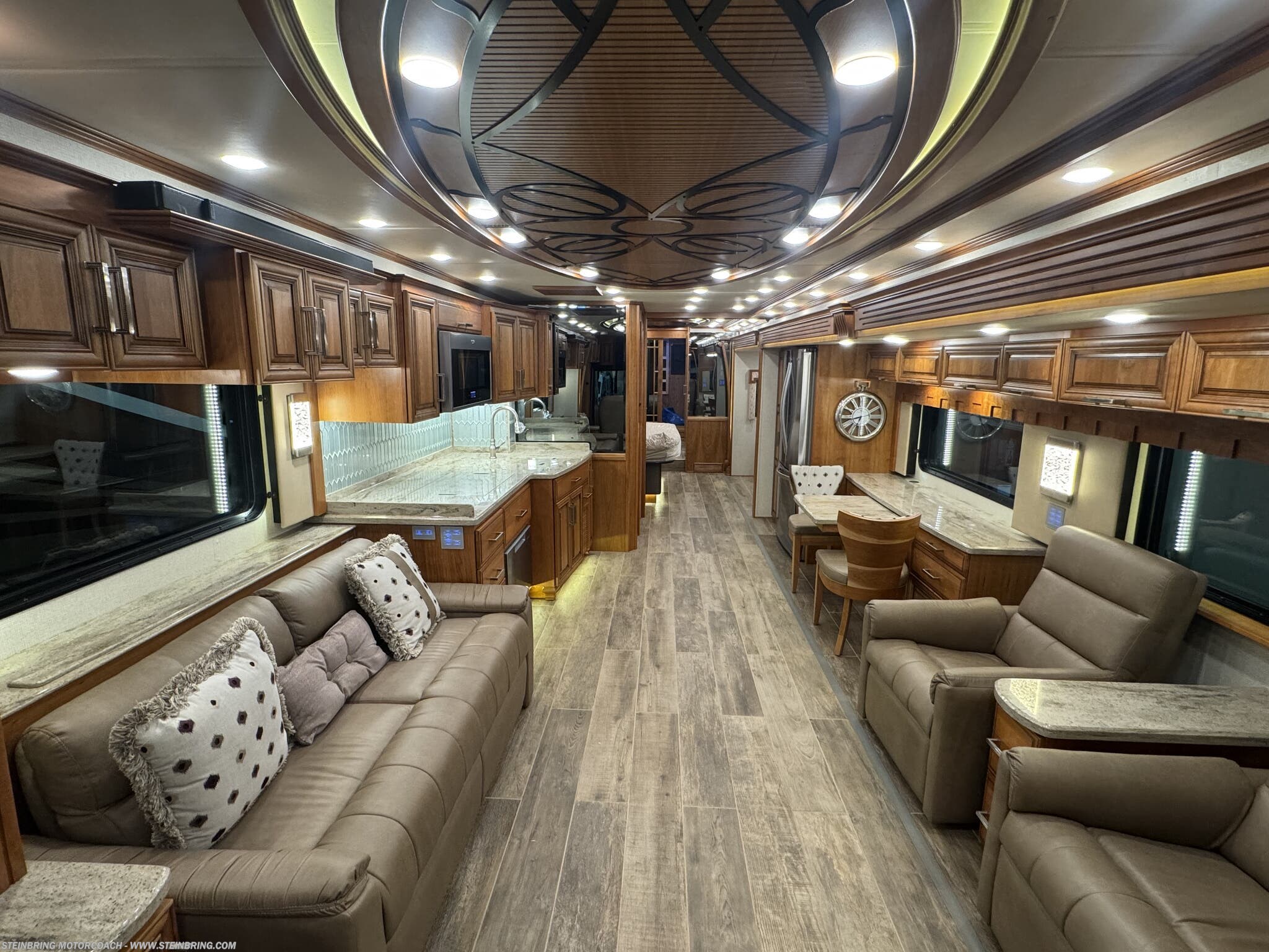 2019 Newmar London Aire 4551 - Used Class A For Sale by Steinbring Motorcoach in Garfield, Minnesota features Bath & 1/2