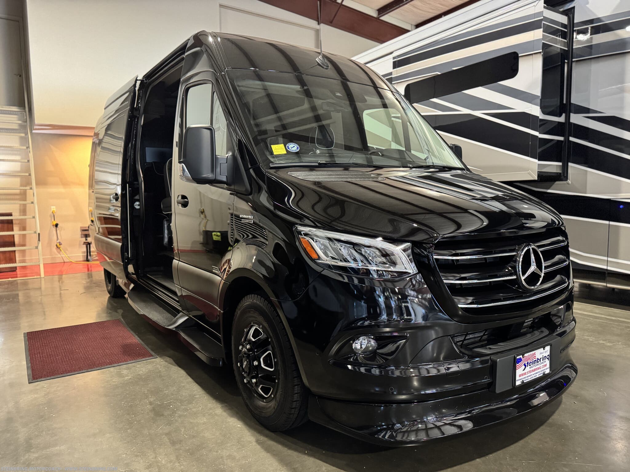 2026 Luxe Cruiser D6 by Midwest from Steinbring Motorcoach in Garfield, Minnesota