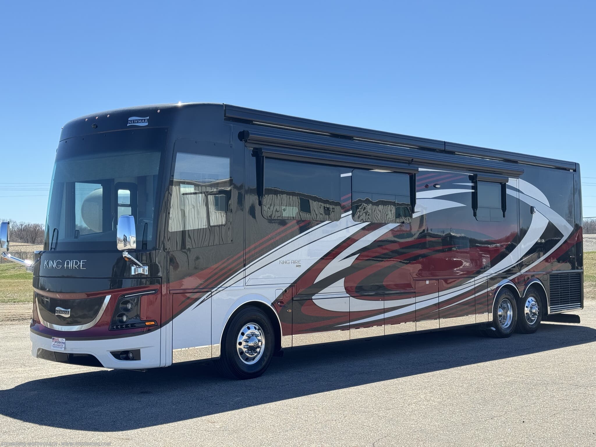 2020 King Aire 4531 SOLD by Newmar from Steinbring Motorcoach in Garfield, Minnesota