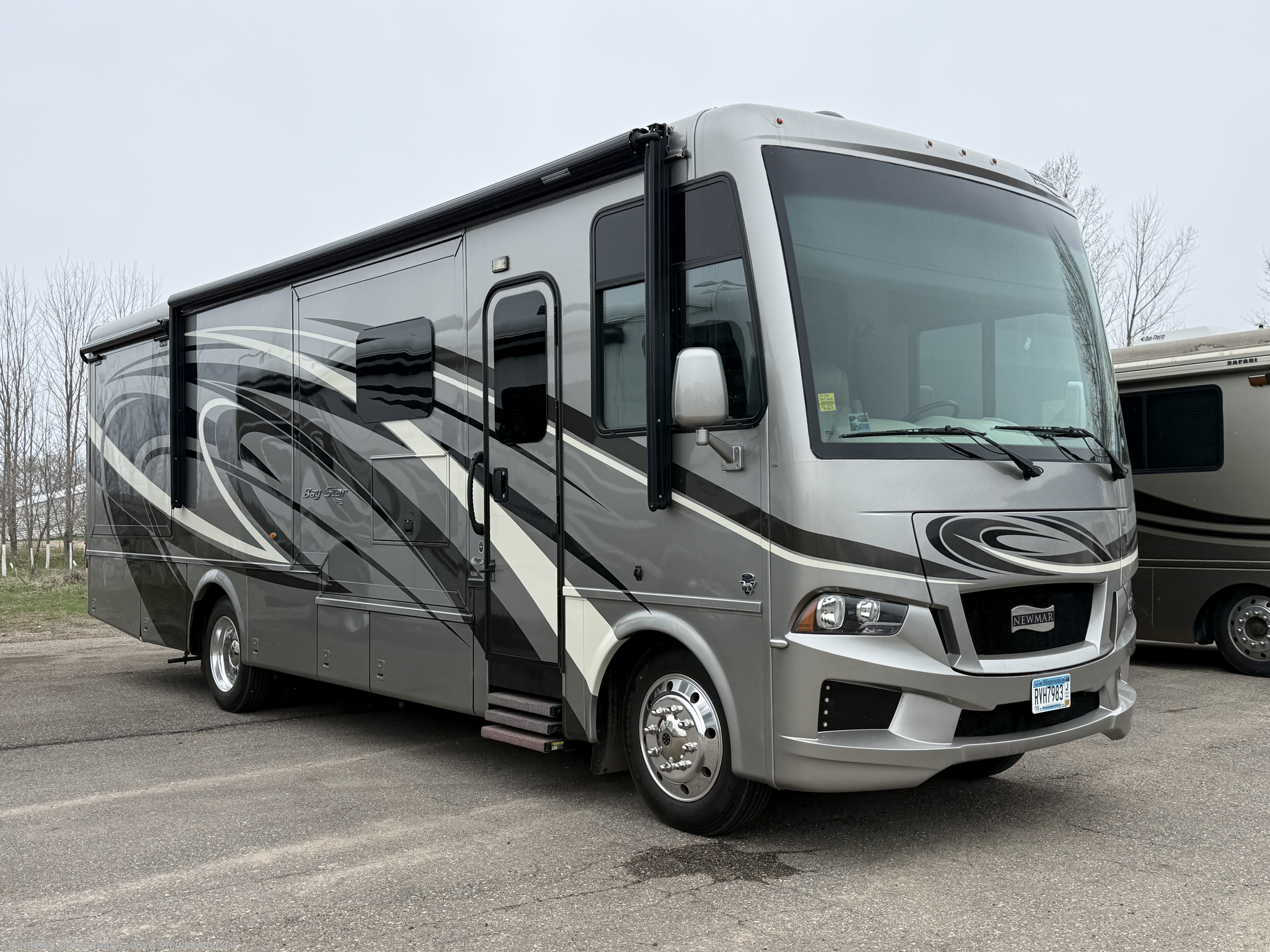 2019 Newmar Bay Star 3226