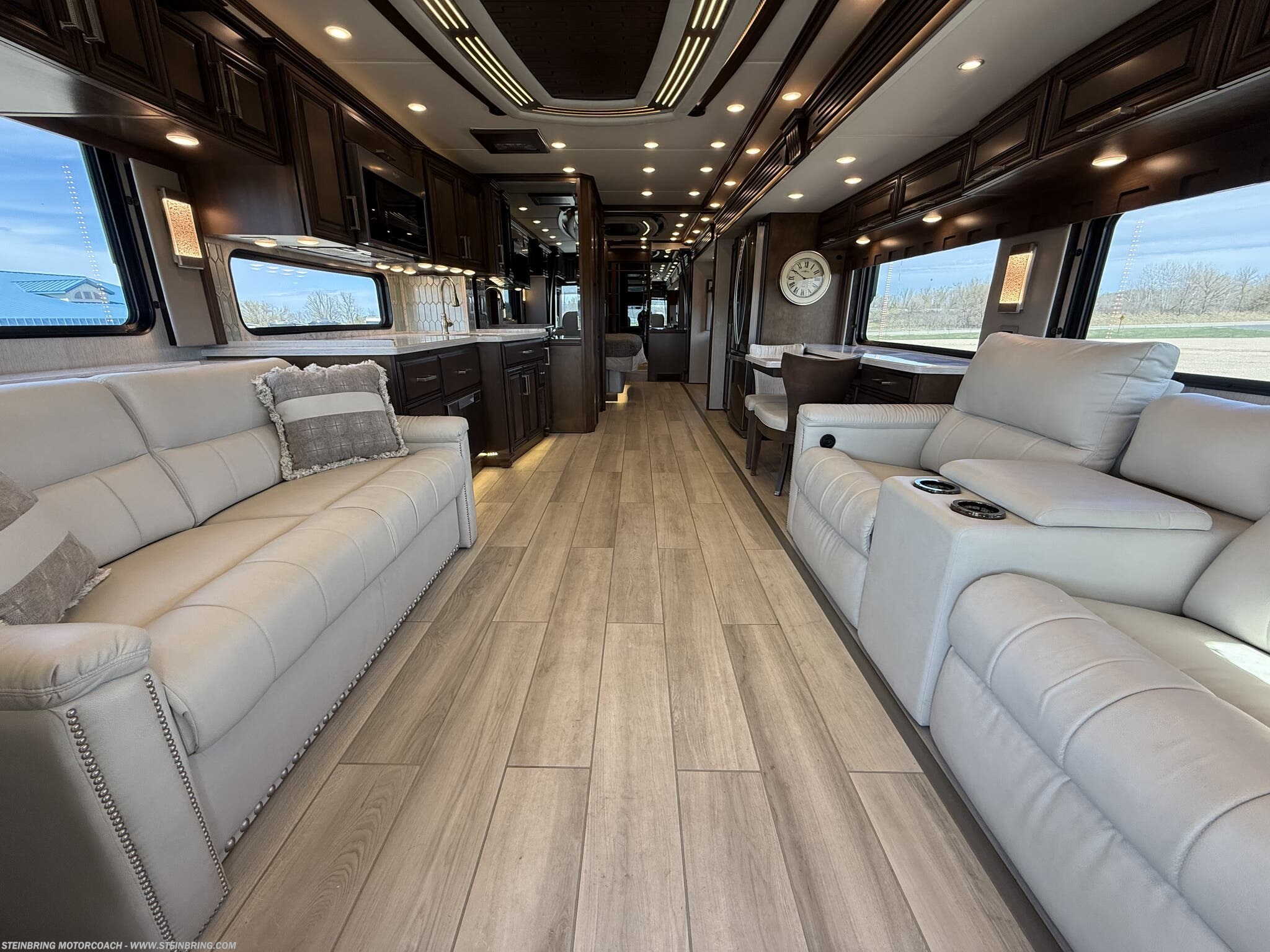 2021 Newmar London Aire 4551 - Used Class A For Sale by Steinbring Motorcoach in Garfield, Minnesota