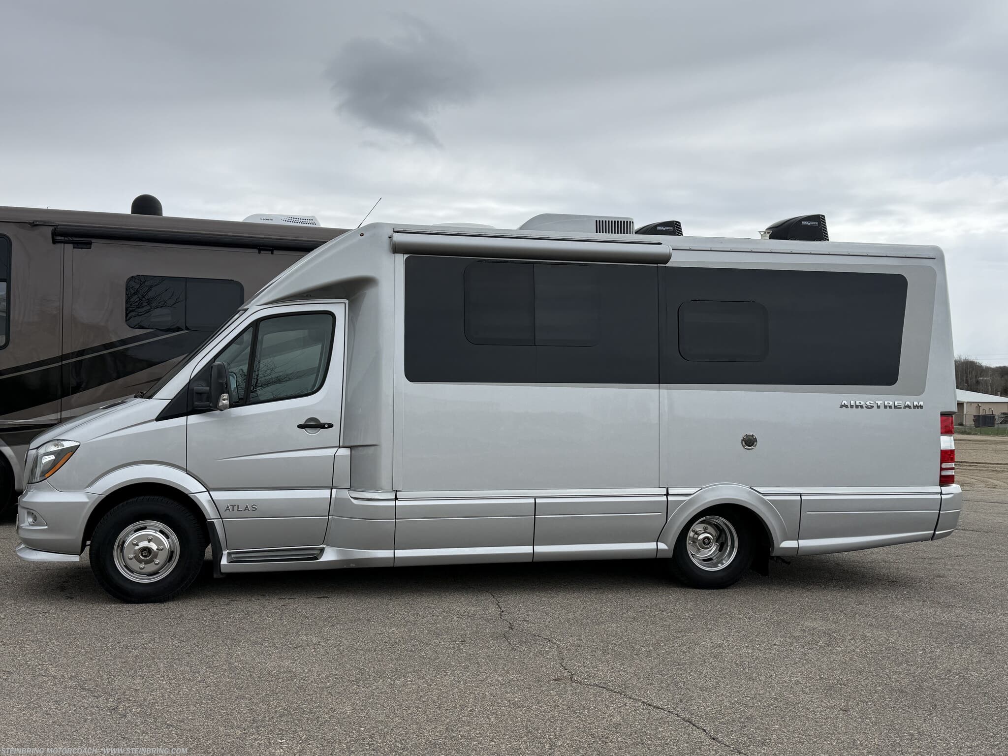 Used 2019 Airstream Atlas MURPHY BED available in Garfield, Minnesota