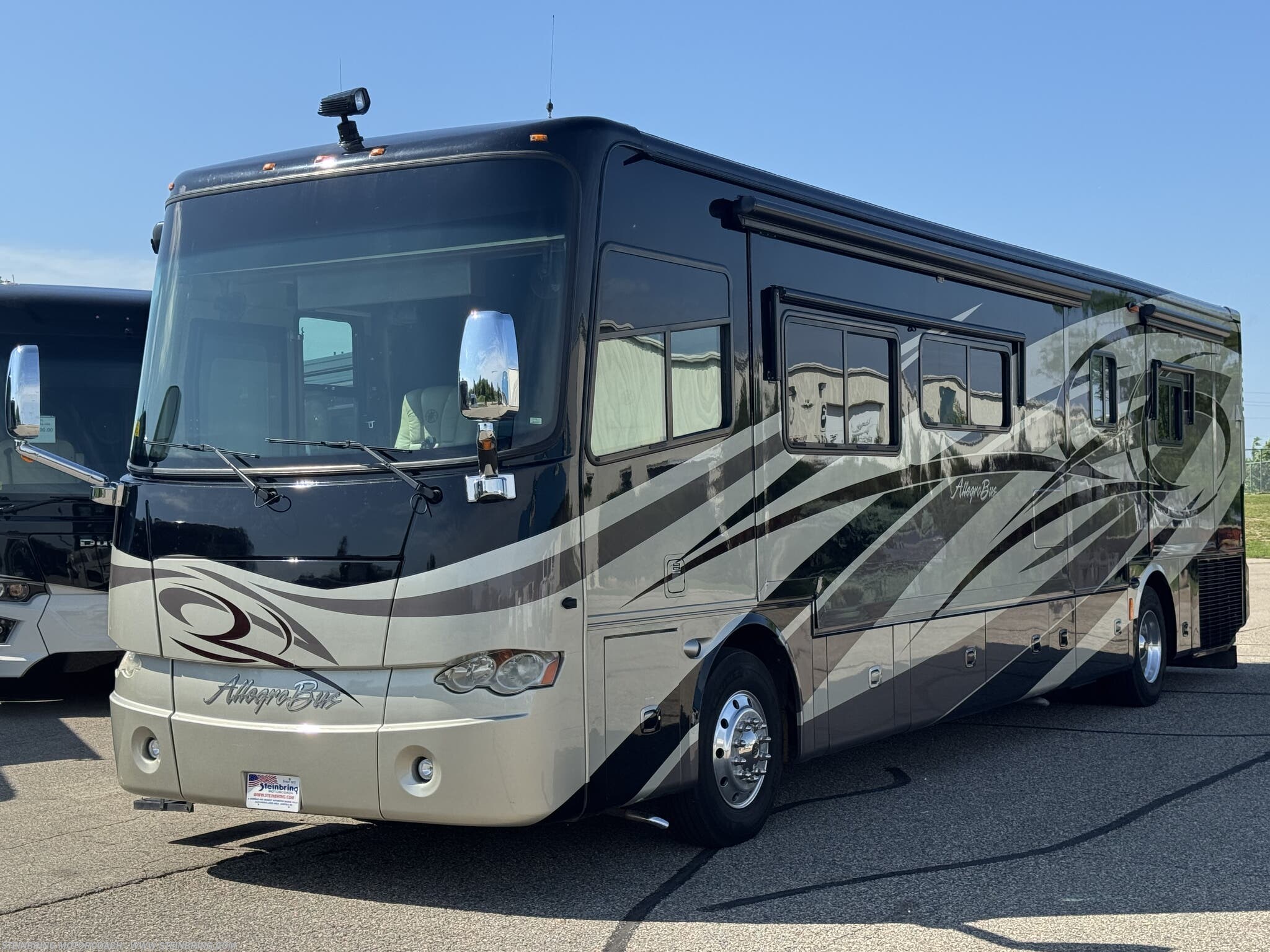 2011 Allegro Bus 40 QXP by Tiffin from Steinbring Motorcoach in Garfield, Minnesota