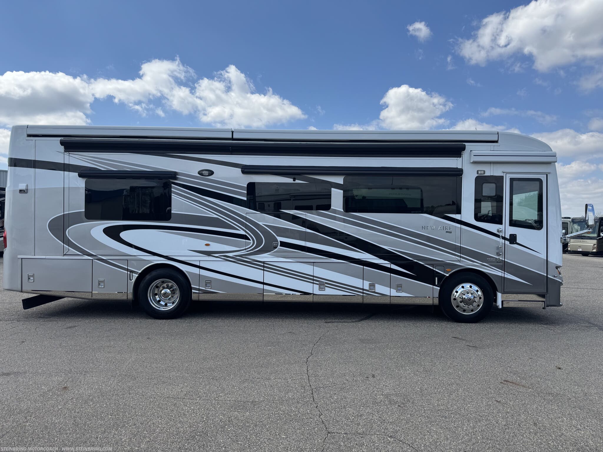 2022 New Aire 3545 by Newmar from Steinbring Motorcoach in Garfield, Minnesota