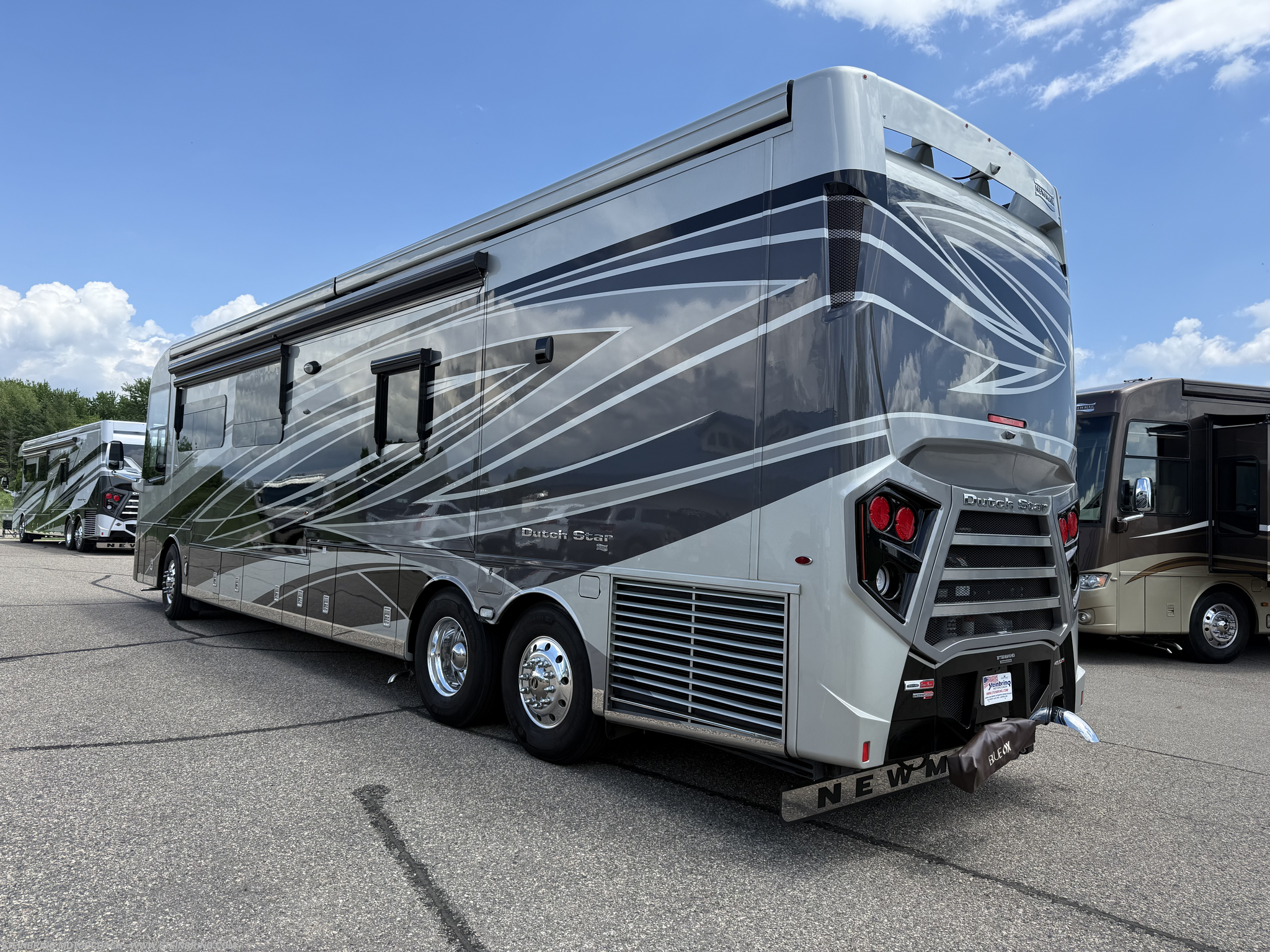2023 Newmar Dutch Star 4369 - Used Class A for sale by Steinbring Motorcoach in Garfield, Minnesota