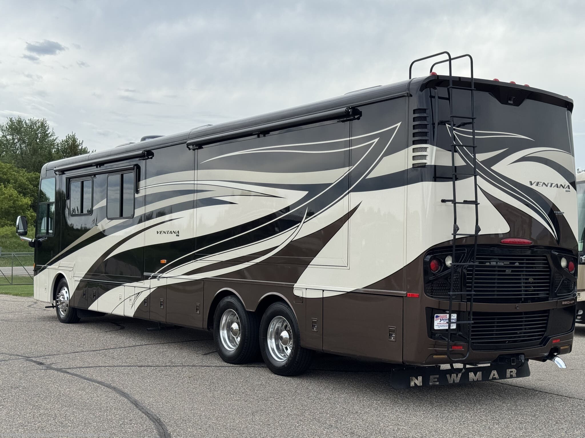 Used 2012 Newmar Ventana 4333 available in Garfield, Minnesota