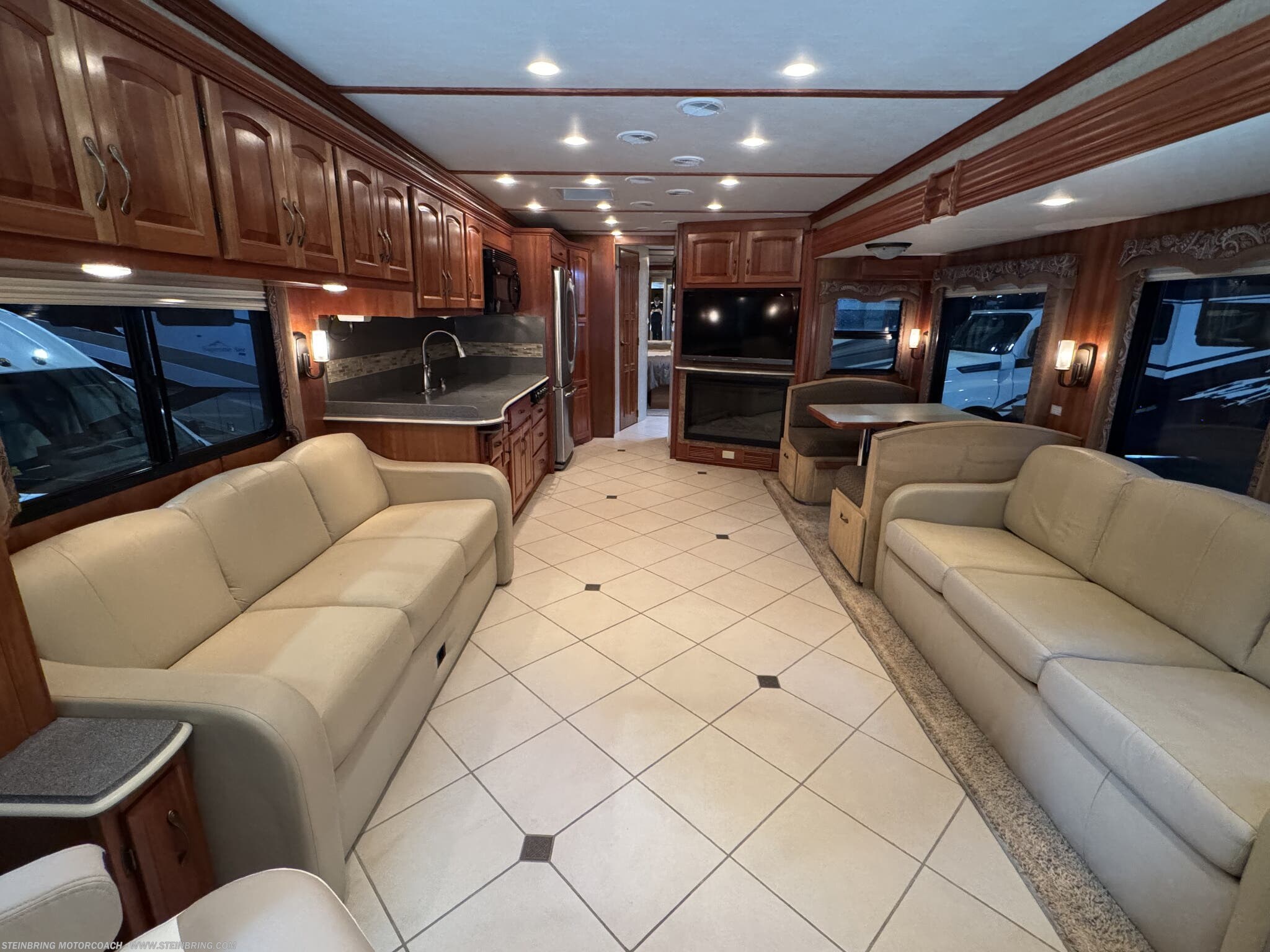 2011 Newmar Dutch Star 4353 - Used Class A for sale by Steinbring Motorcoach in Garfield, Minnesota
