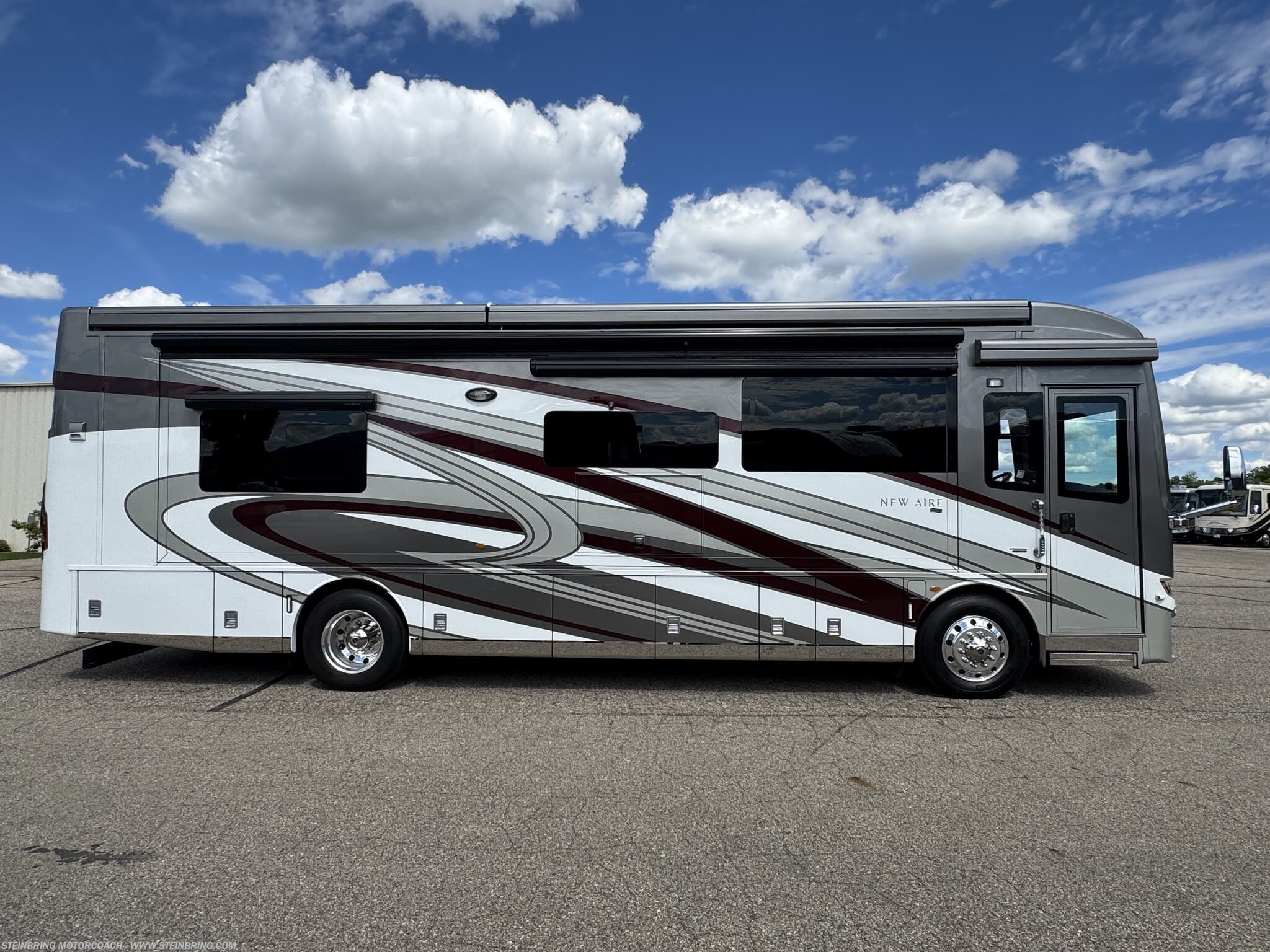 2022 New Aire 3543 by Newmar from Steinbring Motorcoach in Garfield, Minnesota