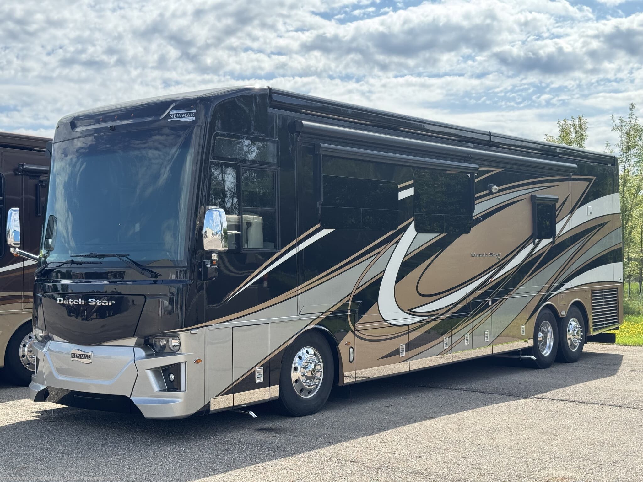 2021 Newmar Dutch Star 4081