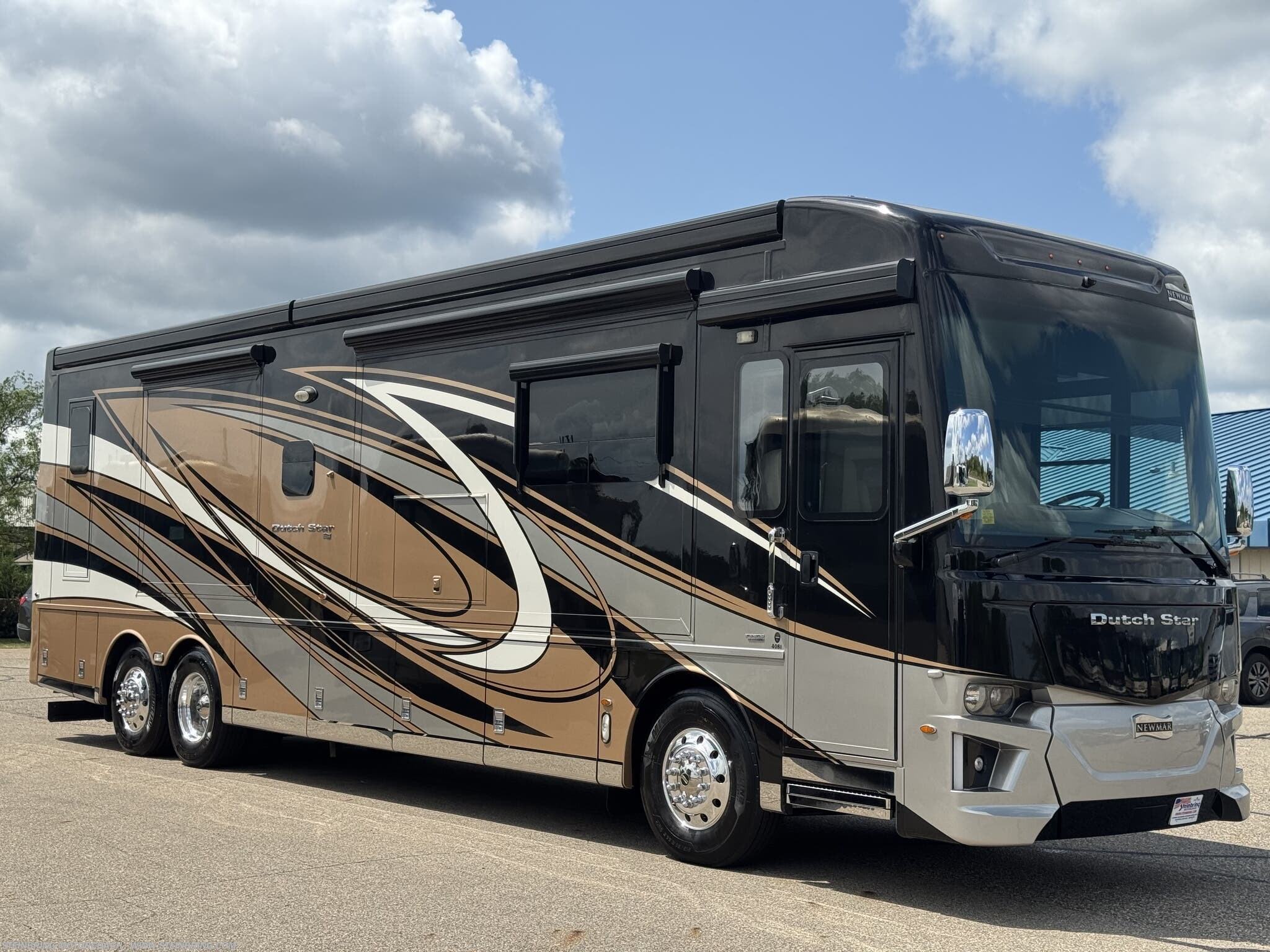 2021 Dutch Star 4081 by Newmar from Steinbring Motorcoach in Garfield, Minnesota