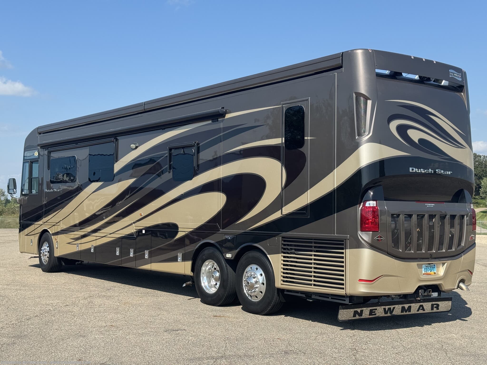 Used 2018 Newmar Dutch Star 4369 available in Garfield, Minnesota