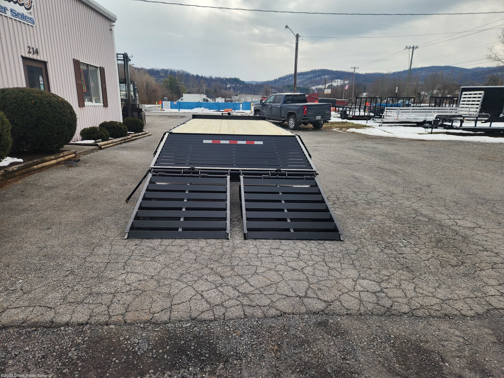 2025 CAM Superline 17+5 - New Deckover/Flat Deck Trailer for sale by Crims Trailer Sales in Front Royal, Virginia