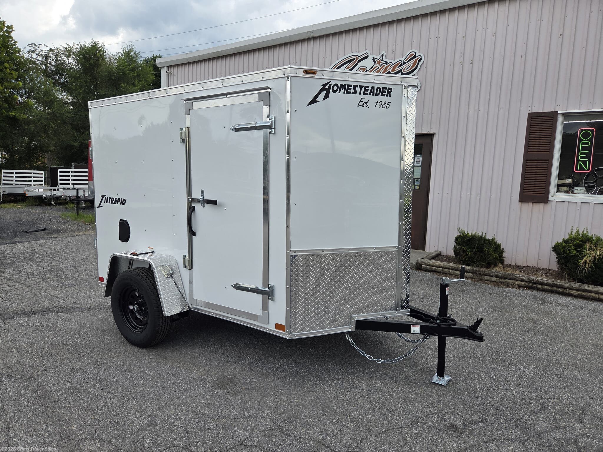 2027 Homesteader Intrepid 5x8