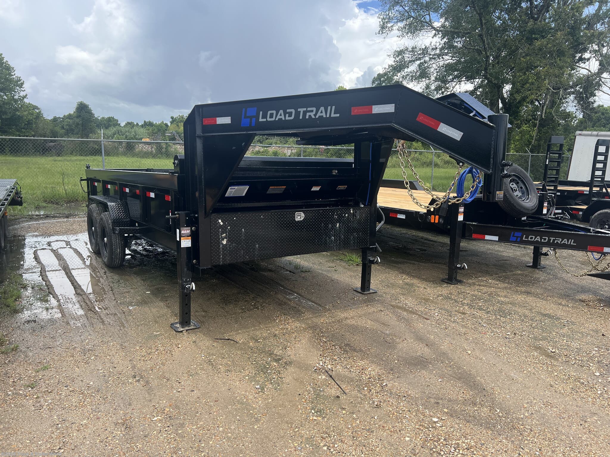 2025 Load Trail DG 83" x 16' Tandem Axle Gooseneck Low-Pro Dump Trail - New Dump Trailer for sale by Truck & Trailer World in Denham Springs, Louisiana