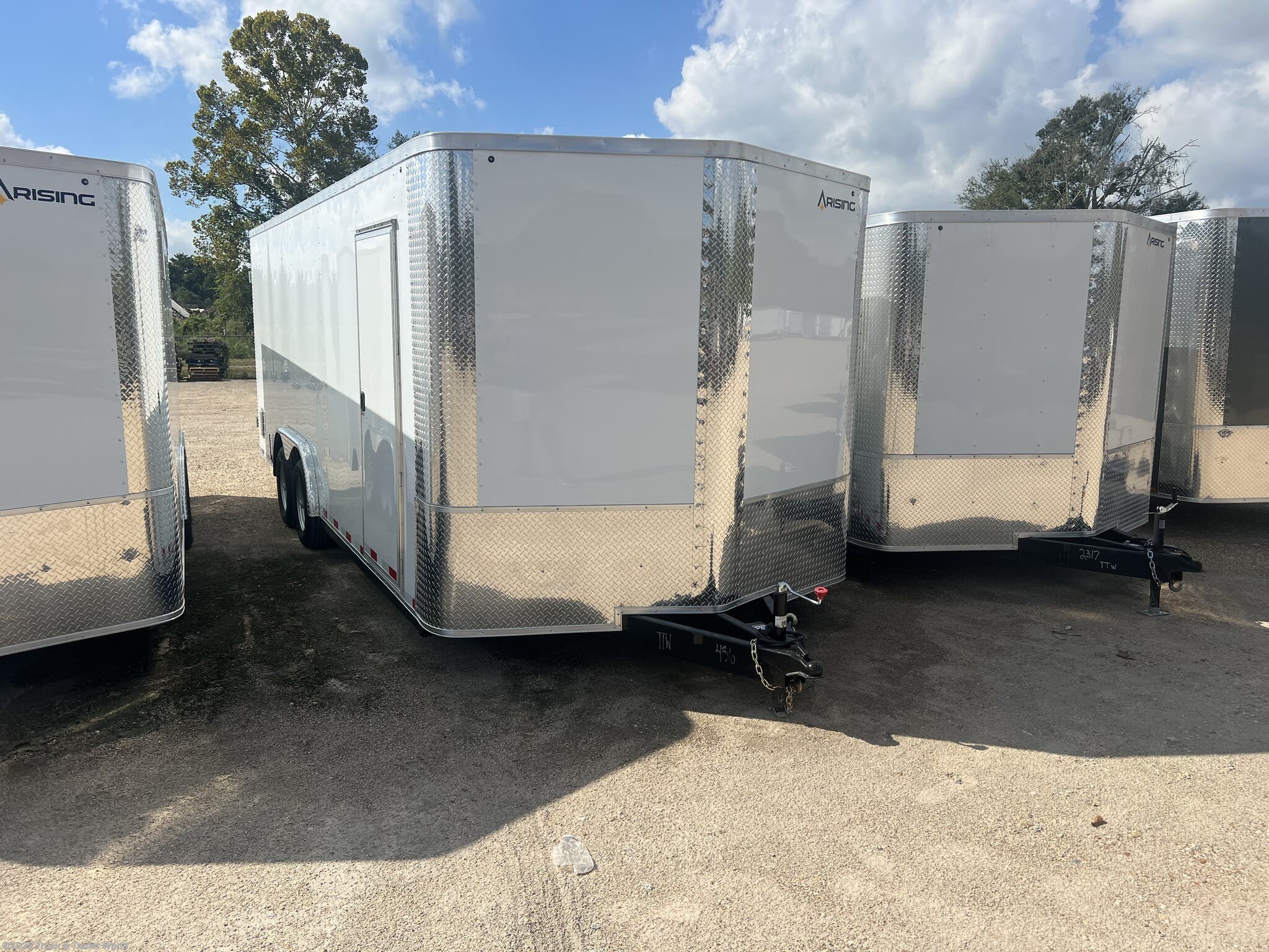 2026 Arising 8.5' x 20' Tandem Axle Enclosed
