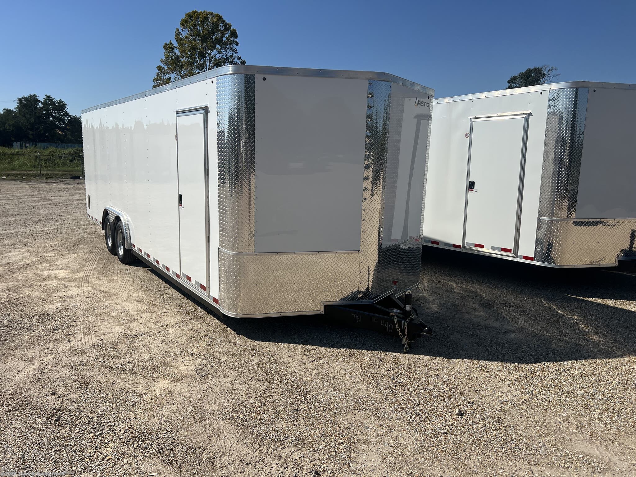 2026 Arising 8.5' x 24' Tandem Axle Enclosed