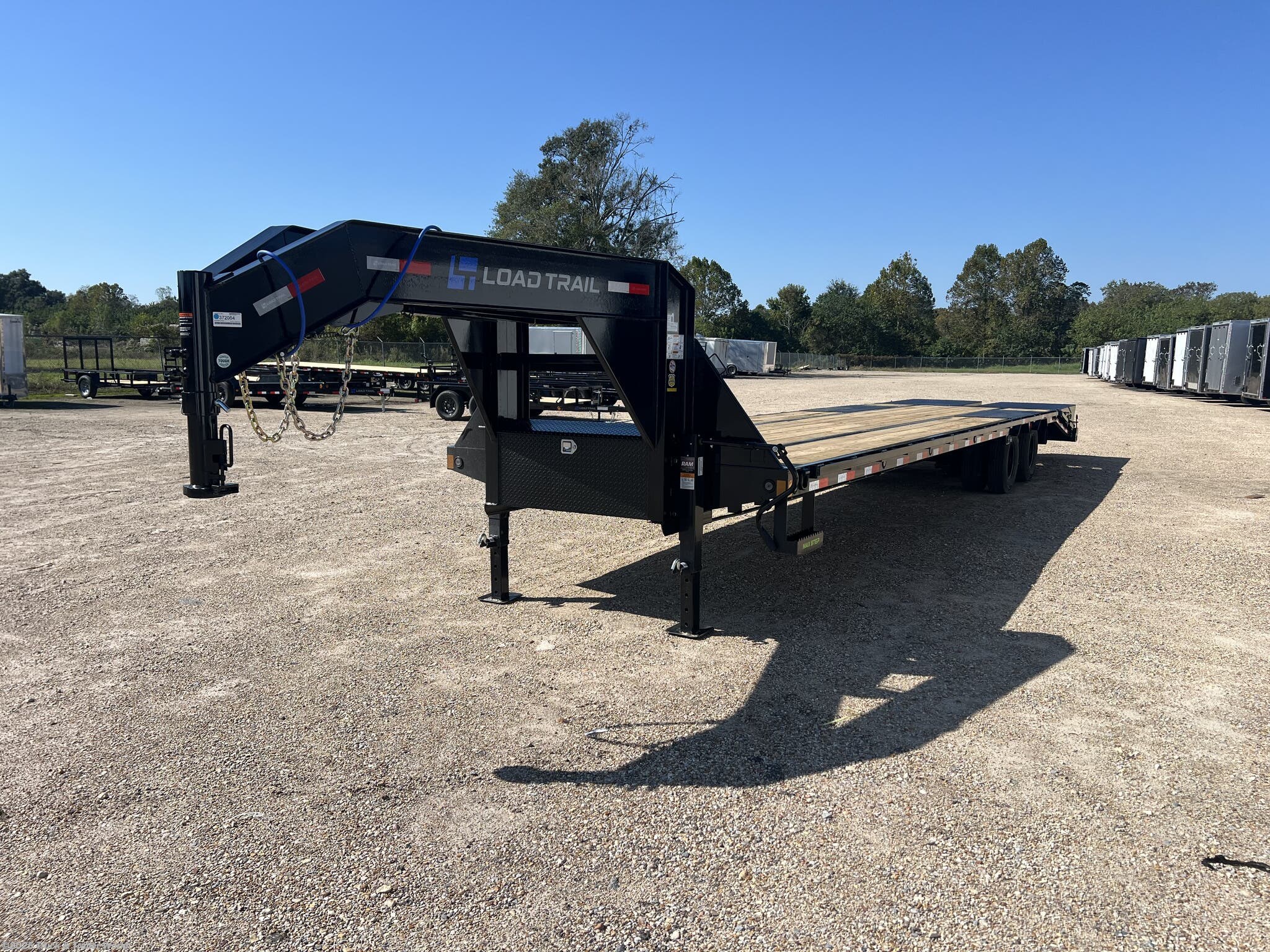 2026 Load Trail GP 102&quot; x 36&apos; Tandem Low-Pro Gooseneck w/Under Frame - New Deckover/Flat Deck Trailer for sale by Truck & Trailer World in Denham Springs, Louisiana