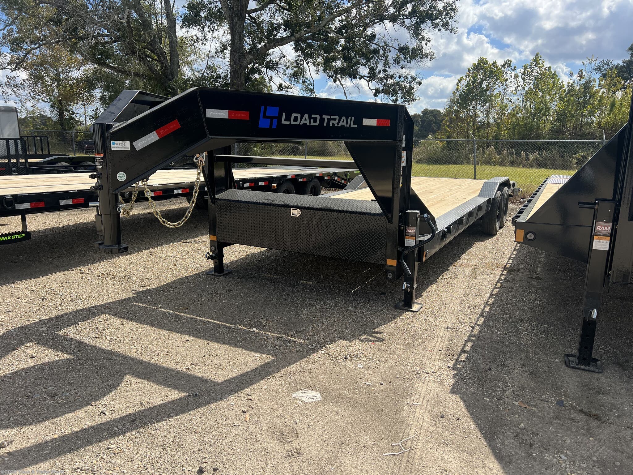2026 Load Trail GC 102&quot; x 26&apos; Tandem Gooseneck Equipment Trailer - New Car Hauler Trailer for sale by Truck & Trailer World in Denham Springs, Louisiana