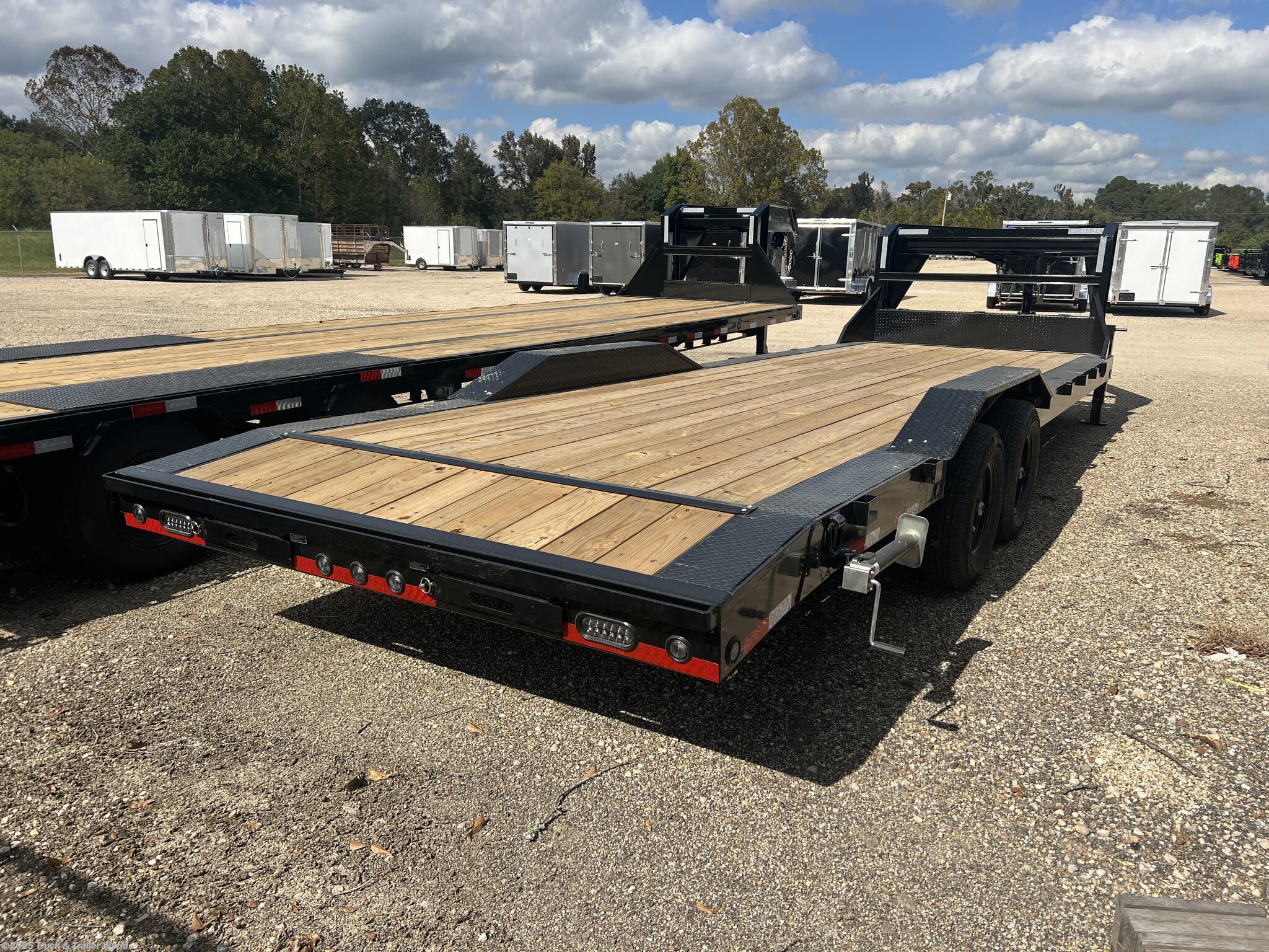2026 GC 102&quot; x 26&apos; Tandem Gooseneck Equipment Trailer by Load Trail from Truck & Trailer World in Denham Springs, Louisiana