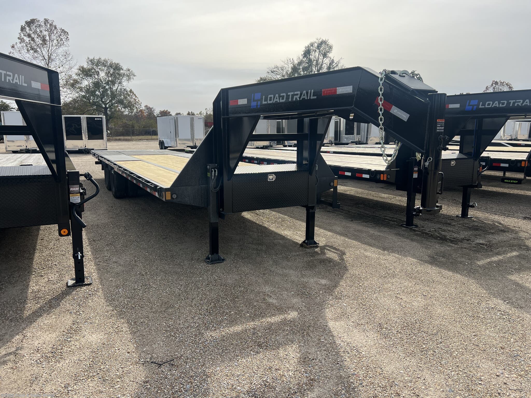 2026 Load Trail GL 102" x 32' Tandem Low-Pro Gooseneck w/Hyd. Dove