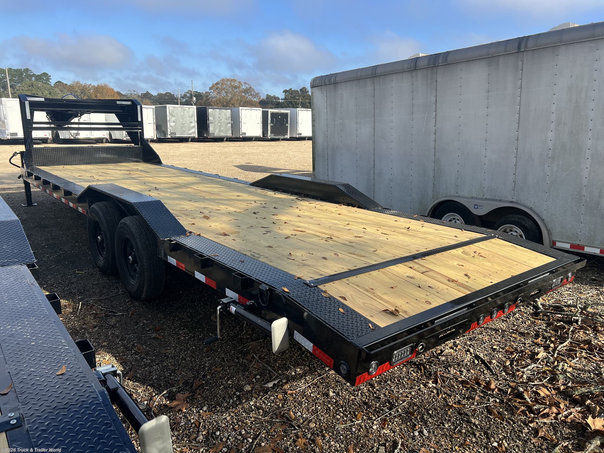 2026 GC 102" x 28' Tandem Gooseneck Equipment Trailer by Load Trail from Truck & Trailer World in Denham Springs, Louisiana