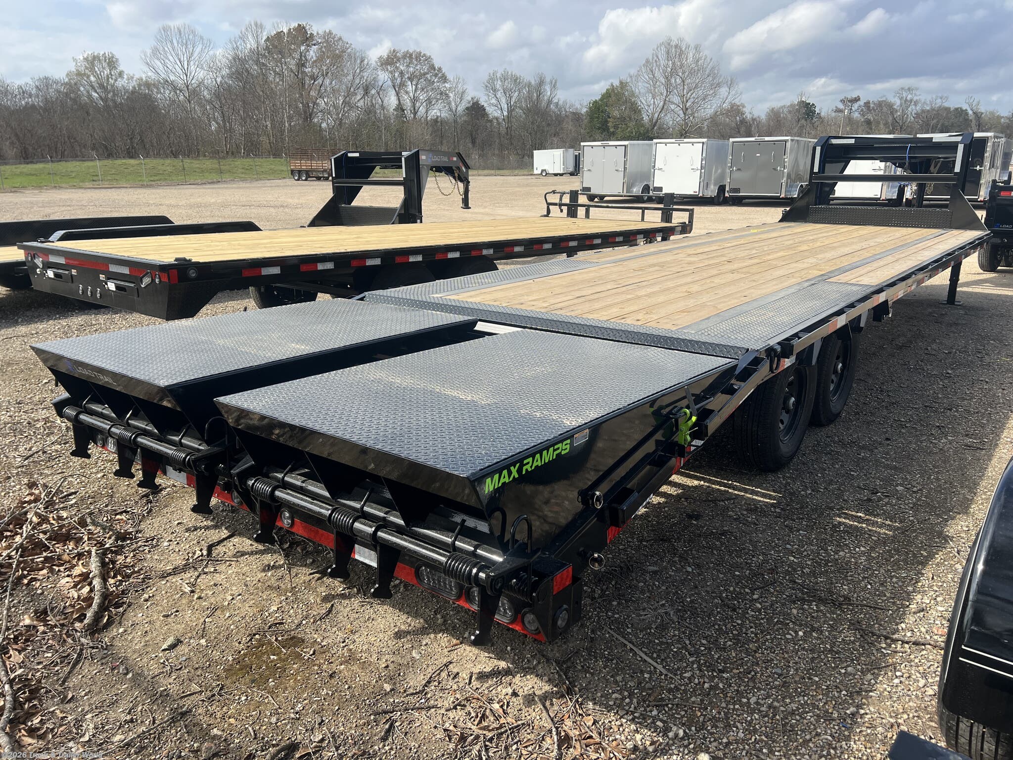 2026 GP 102" x 30' Single Wheel Low-Pro Gooseneck by Load Trail from Truck & Trailer World in Denham Springs, Louisiana
