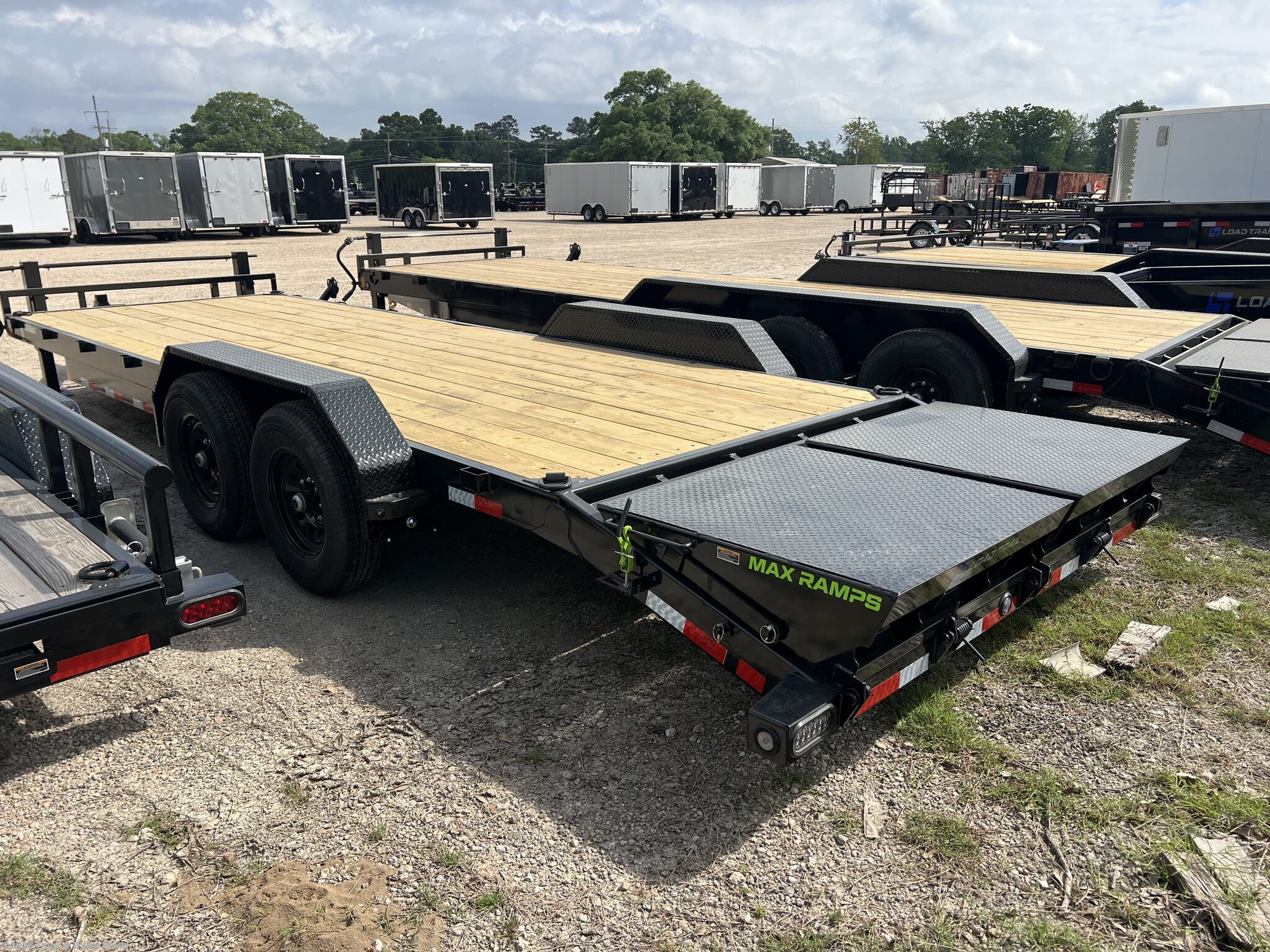 2026 CH 83" x 24' Tandem Axle Equipment Trailer by Load Trail from Truck & Trailer World in Denham Springs, Louisiana