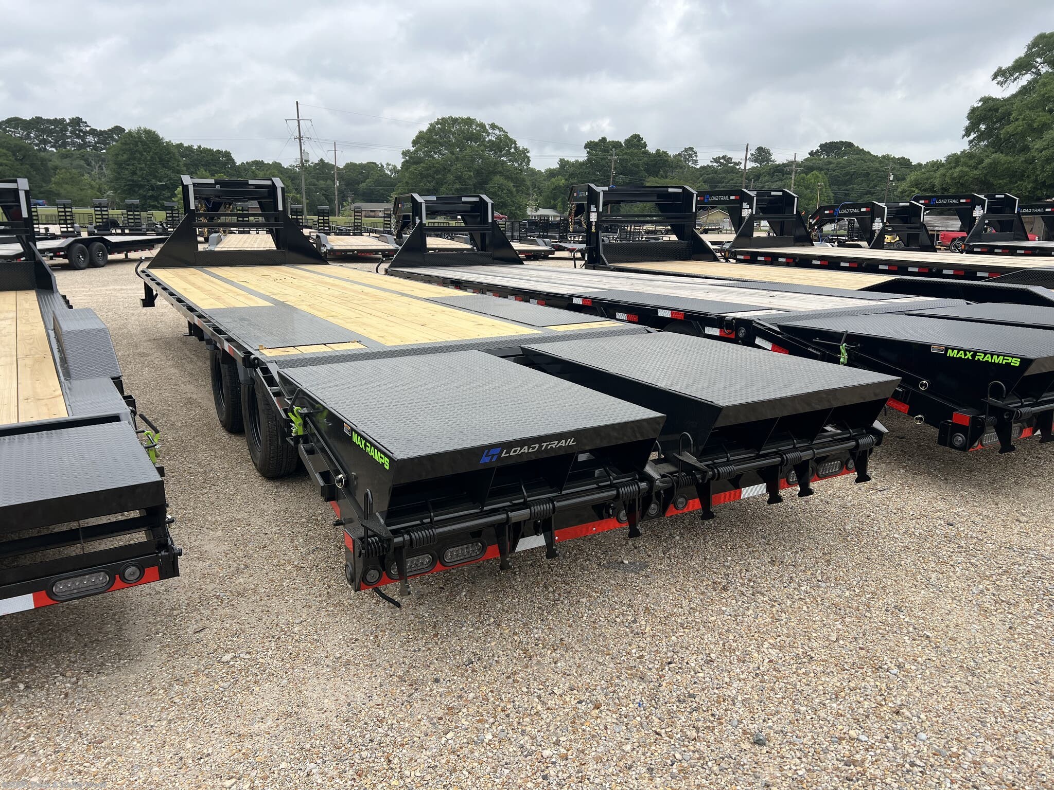 2026 GP 102" x 30' Tandem Low-Pro Gooseneck by Load Trail from Truck & Trailer World in Denham Springs, Louisiana