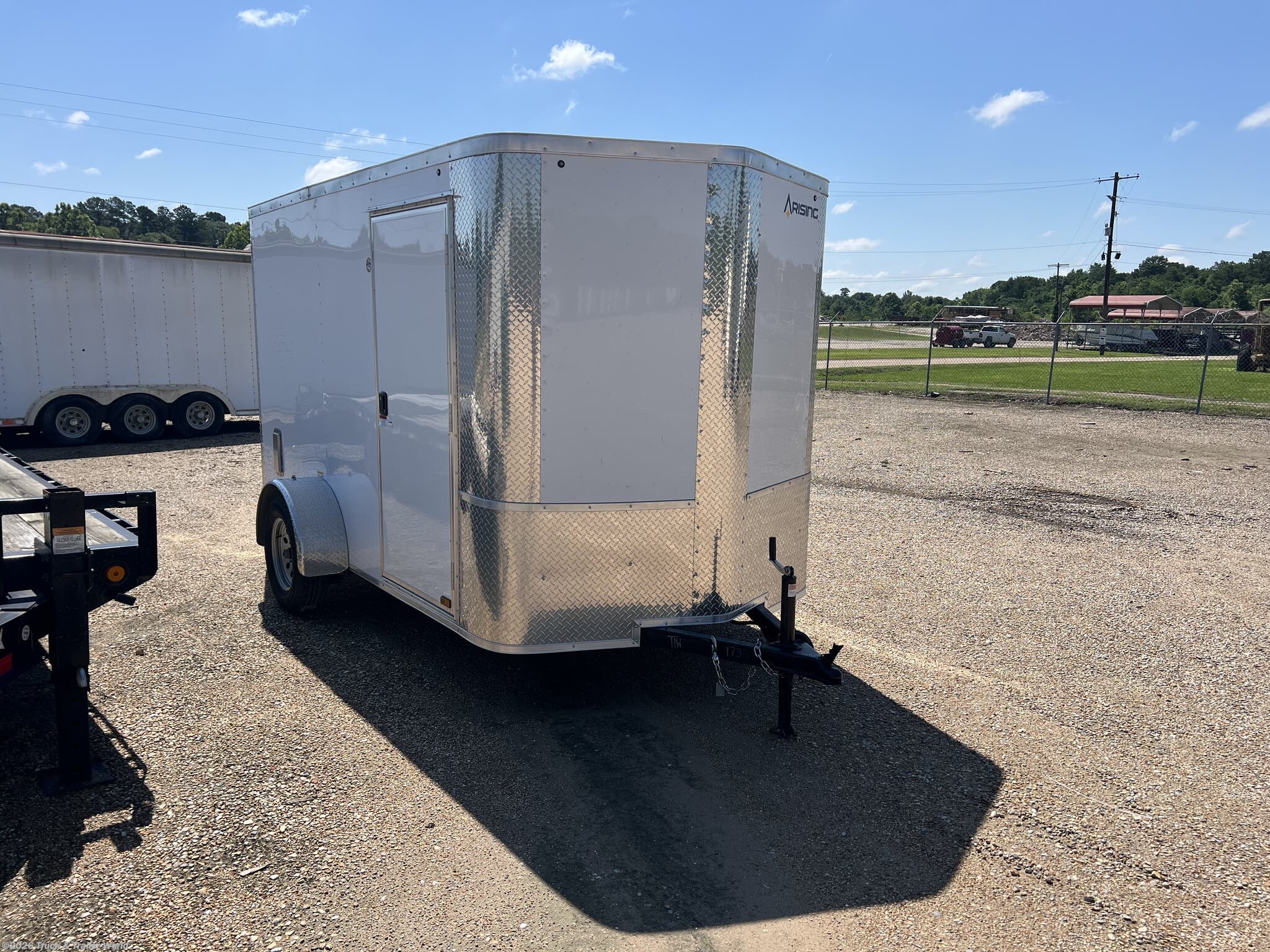 2026 Arising 6' x 10' Single Axle Enclosed
